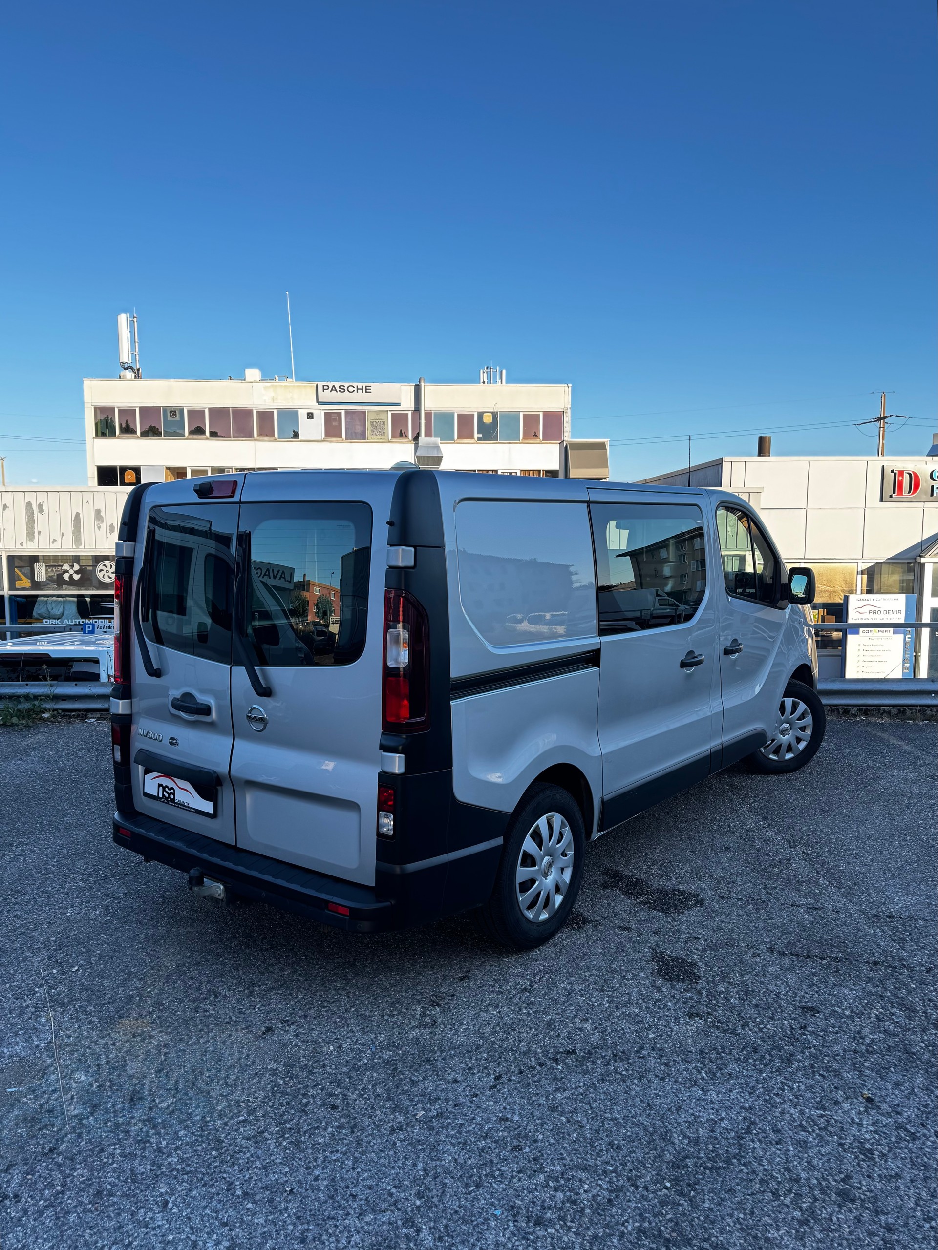 NISSAN NV300 dCi 120 2.9 L1H1 Pro-image-1