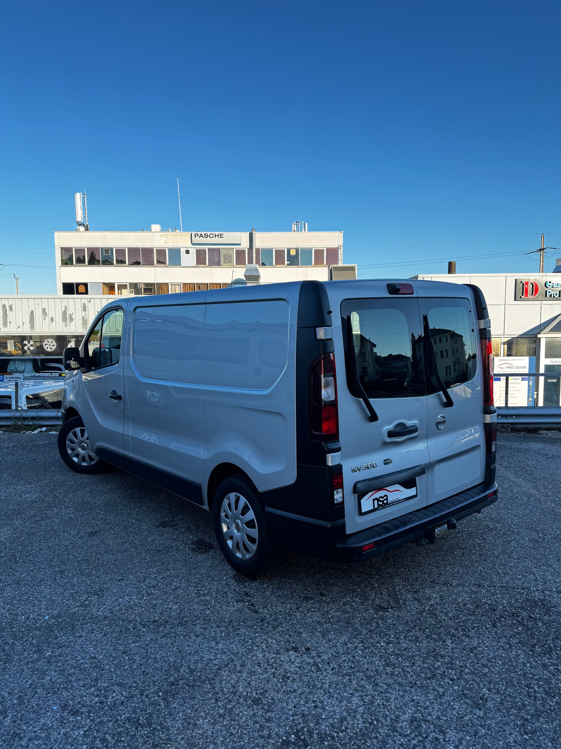 NISSAN NV300 dCi 120 2.9 L1H1 Pro-image-3