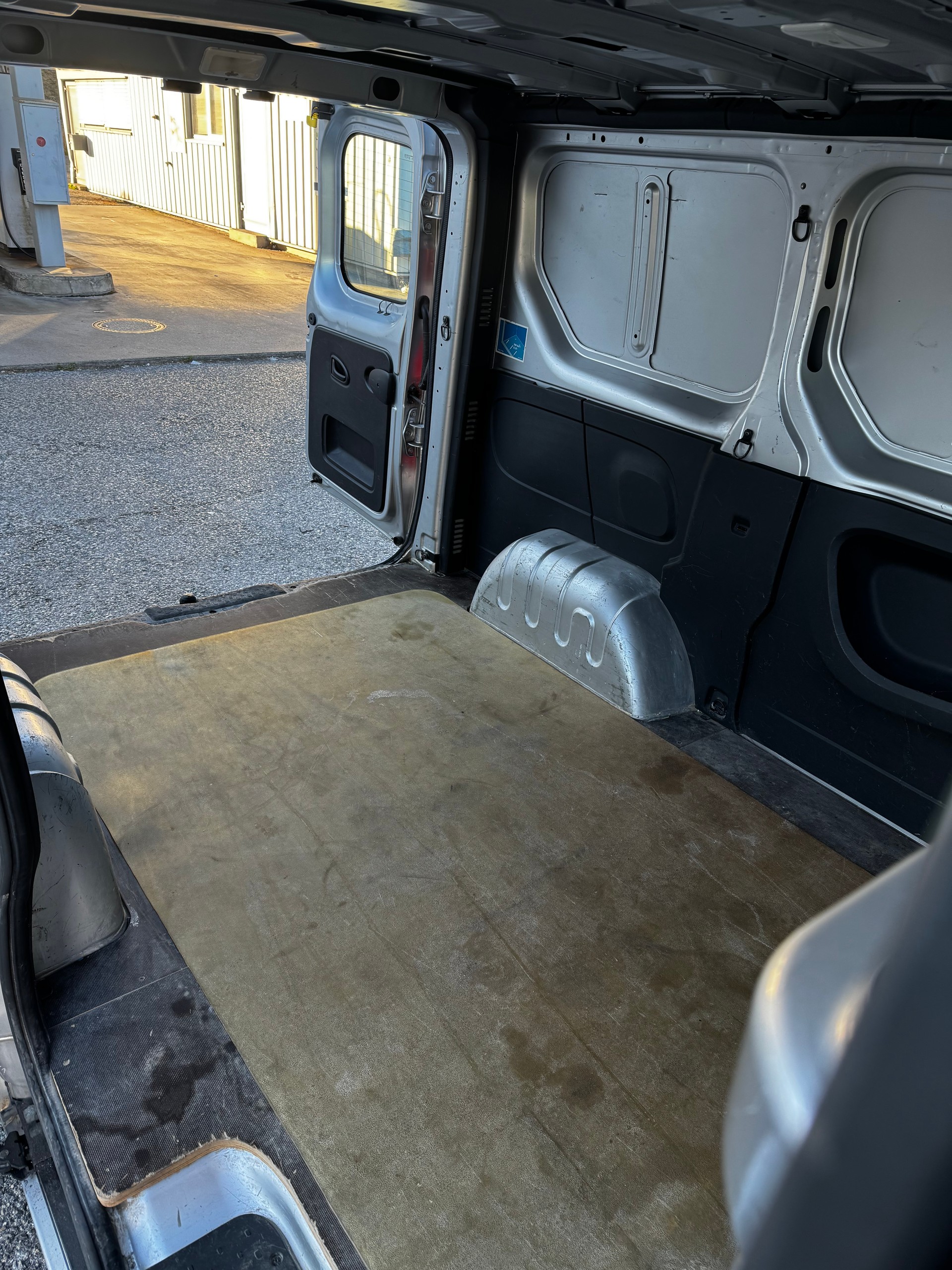 NISSAN NV300 dCi 120 2.9 L1H1 Pro-image-7