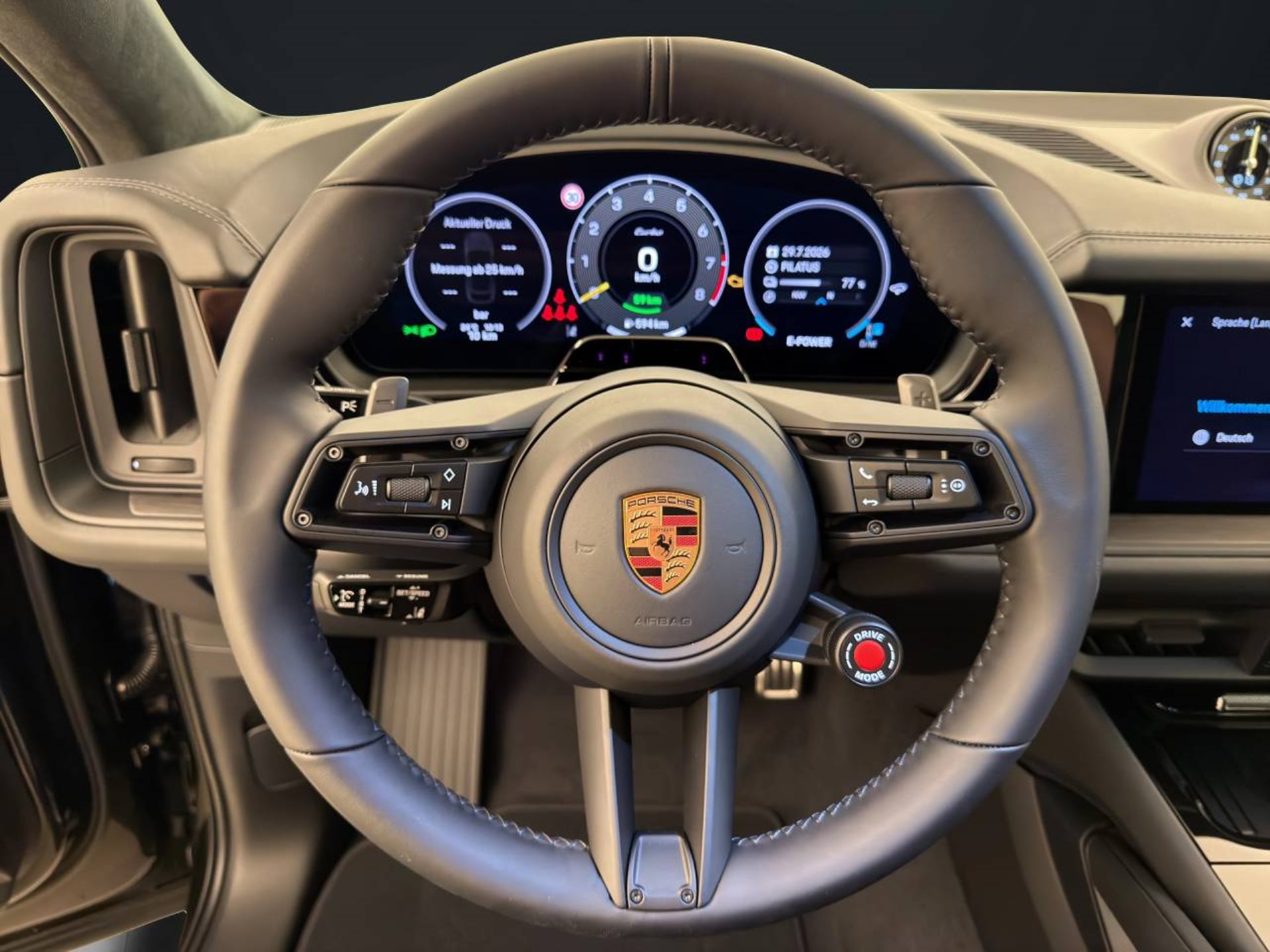 PORSCHE Cayenne Turbo E-Hybrid Coupé mit GT-Paket-image-12
