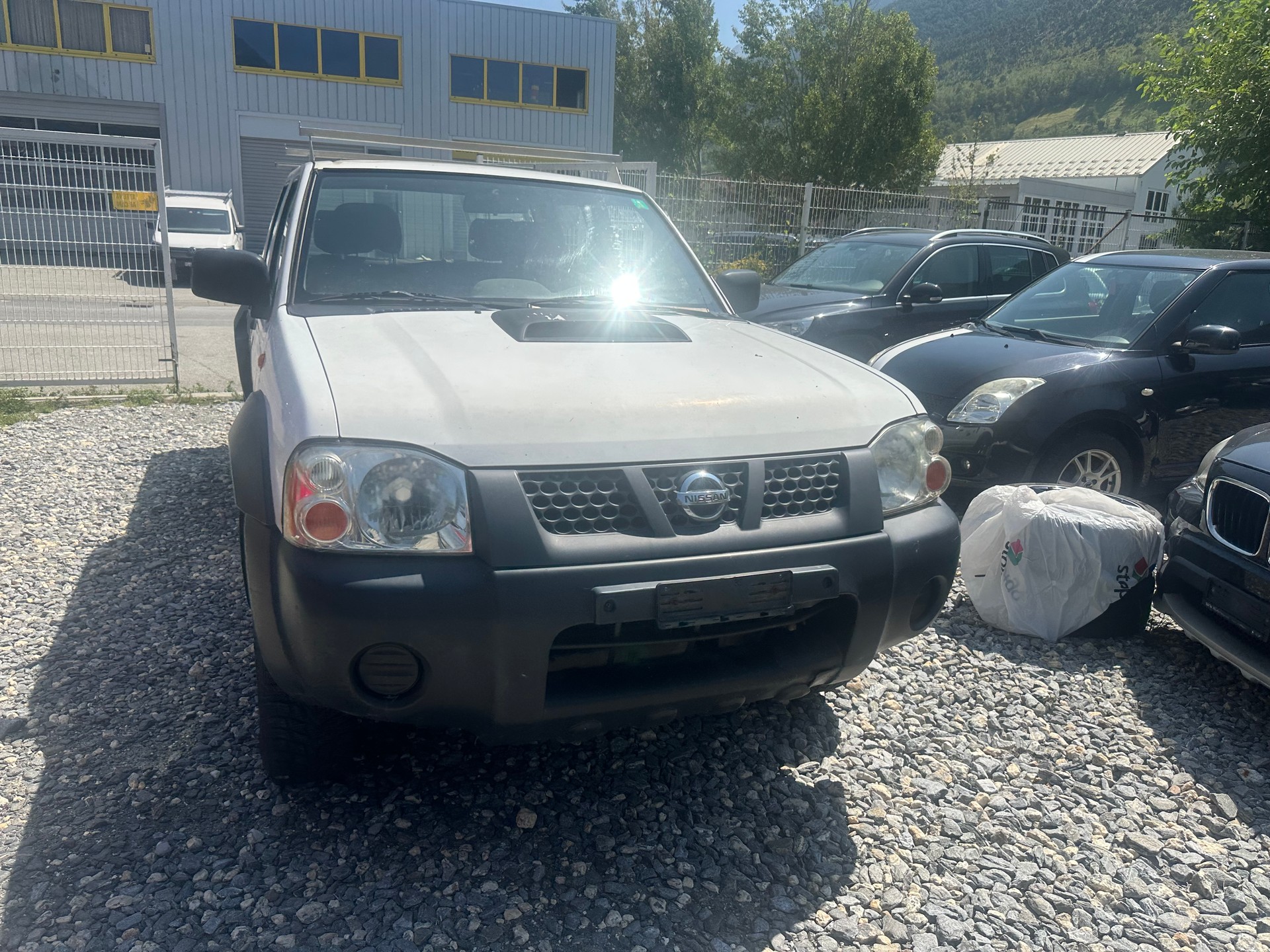 NISSAN NP300 4x4 Double Cab-image-1