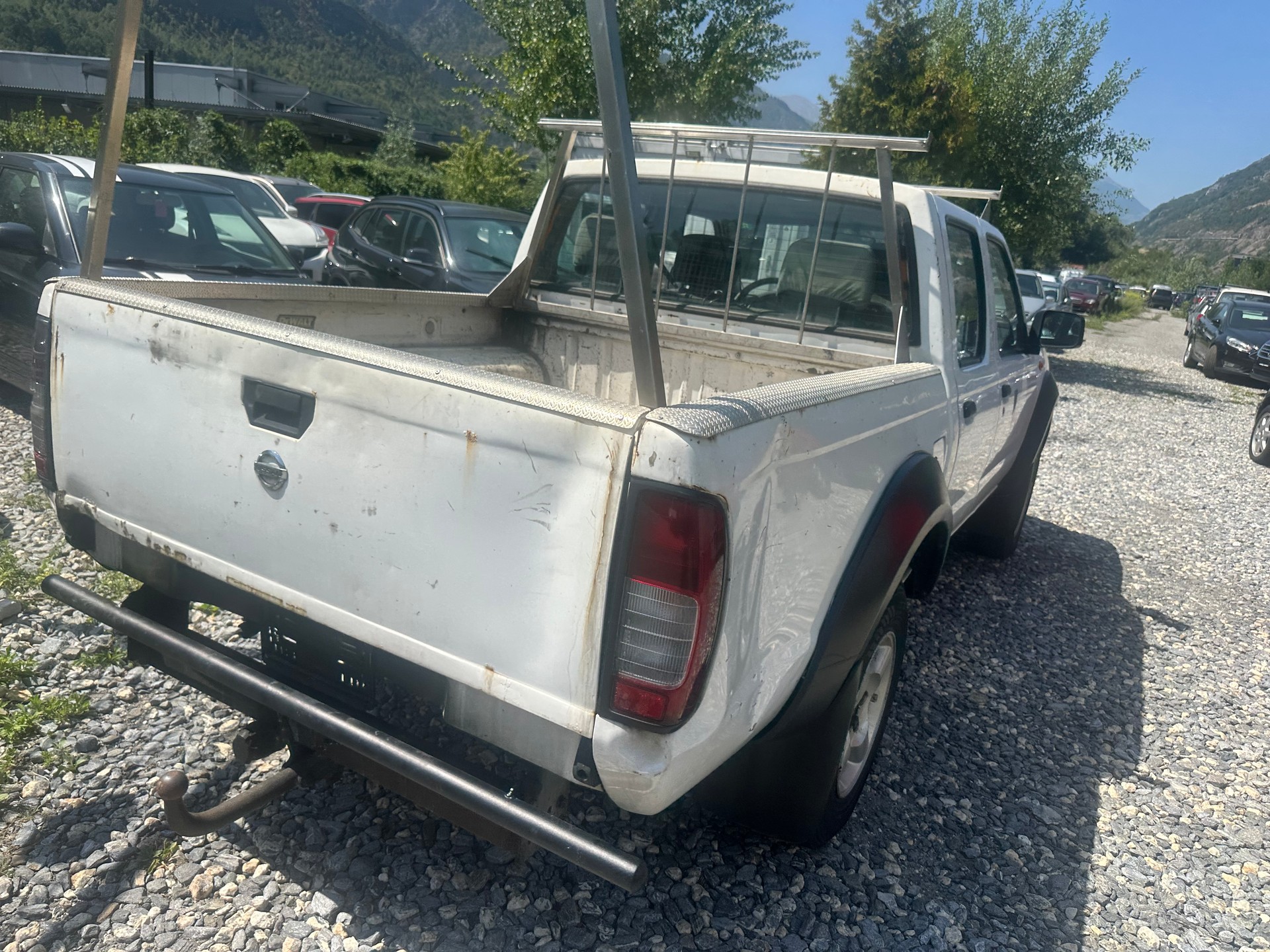 NISSAN NP300 4x4 Double Cab-image-7