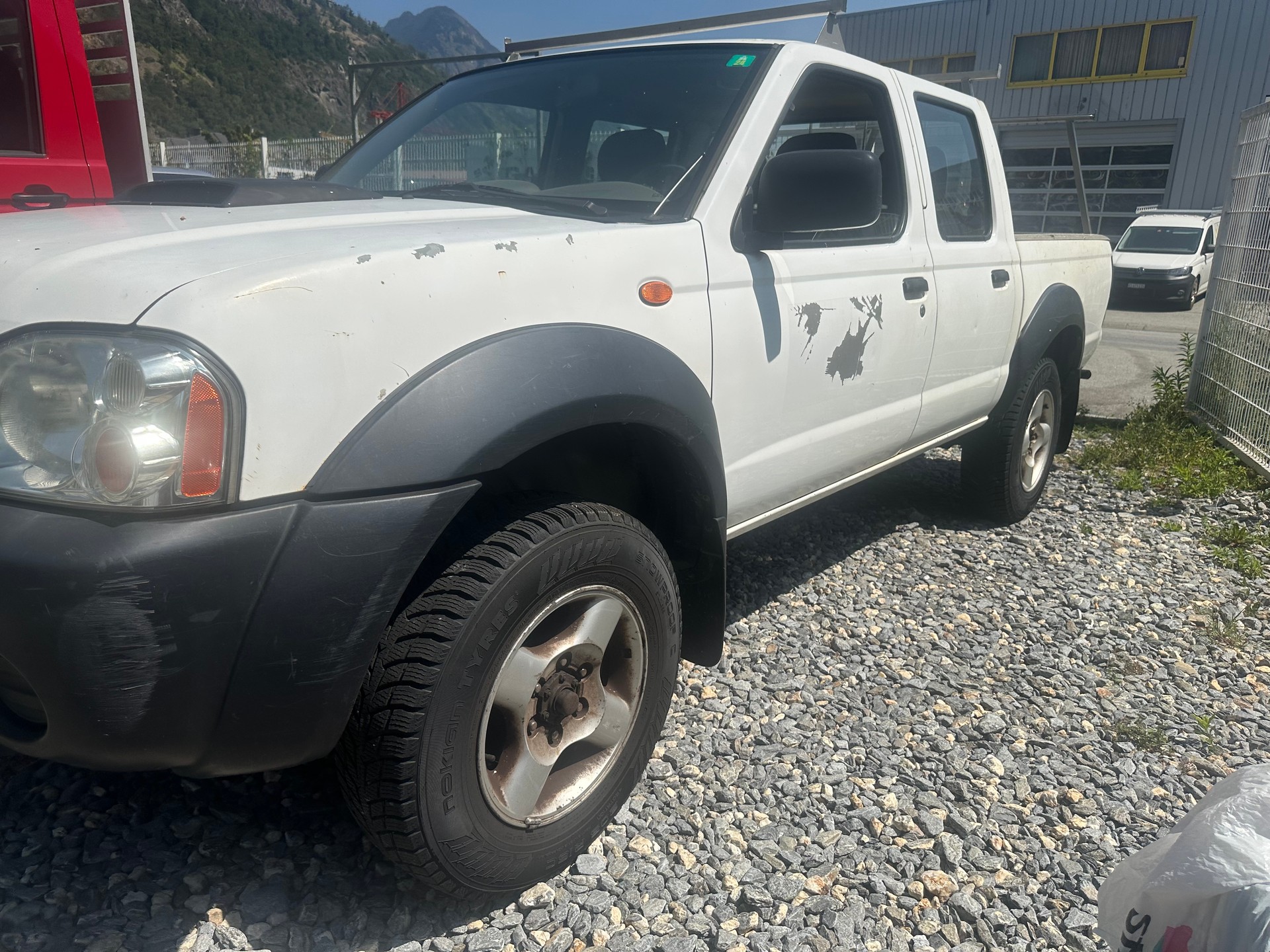 NISSAN NP300 4x4 Double Cab-image-0