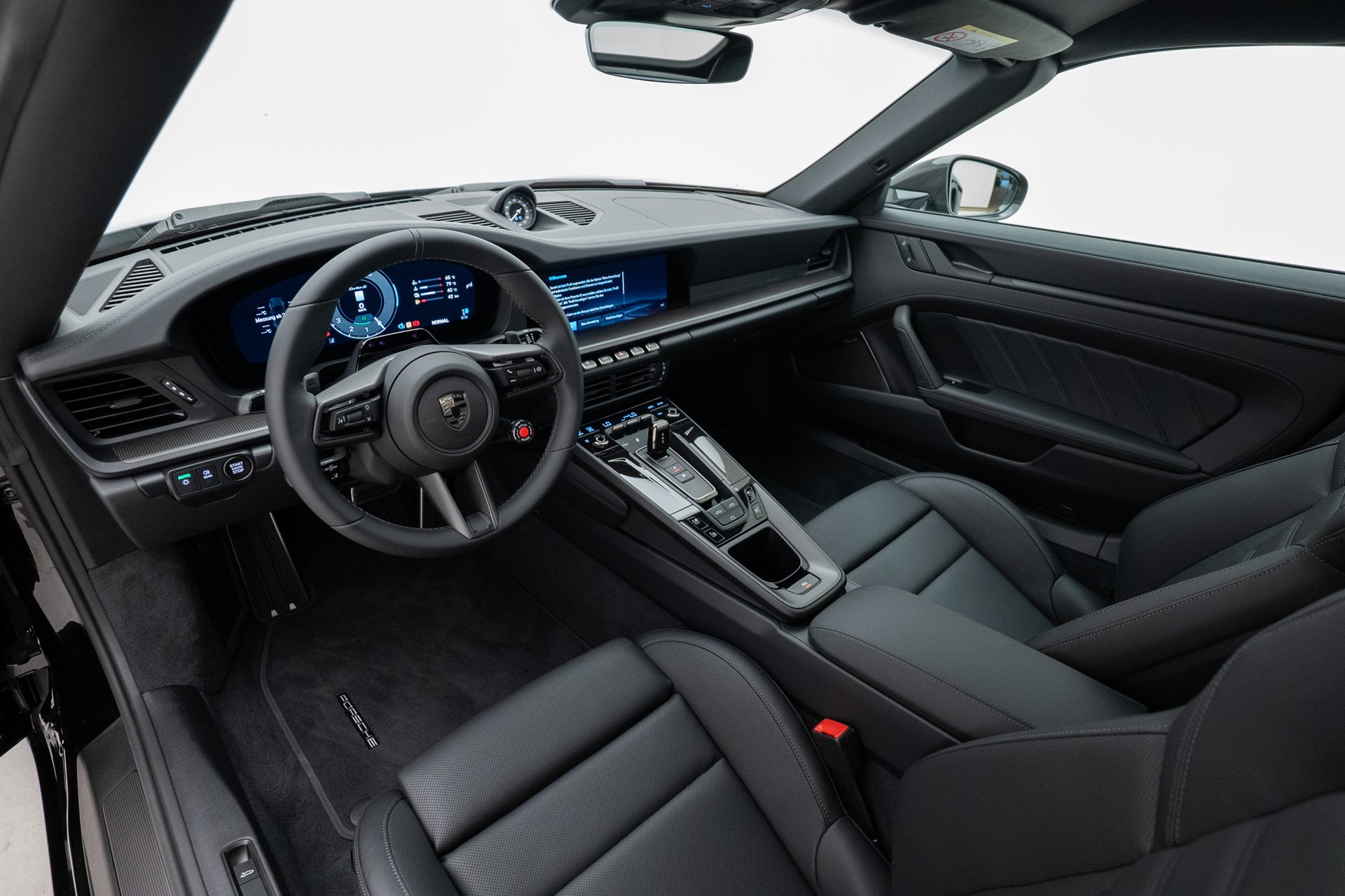 PORSCHE 911 Turbo S Cabriolet PDK-image-5