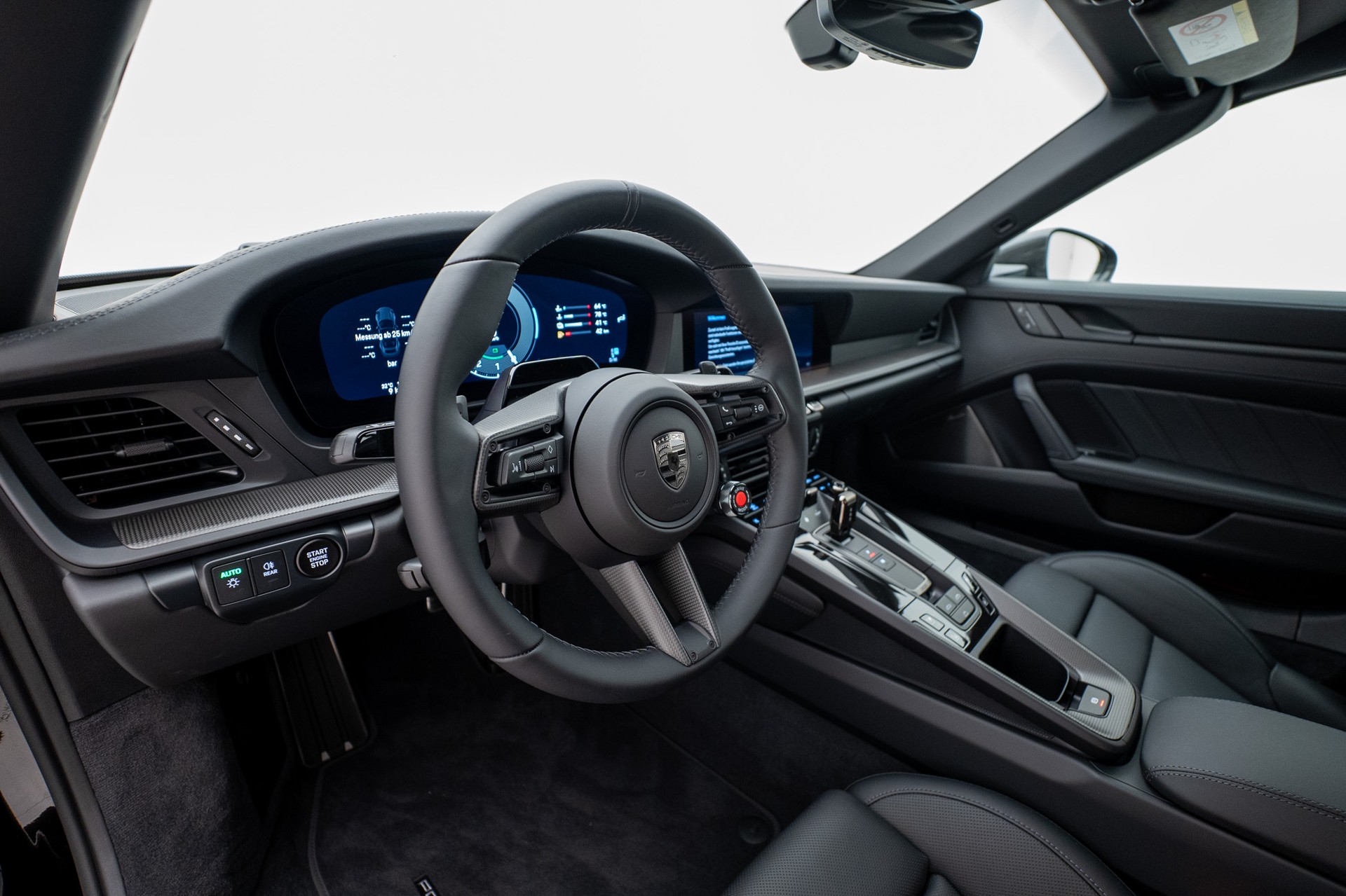 PORSCHE 911 Turbo S Cabriolet PDK-image-11