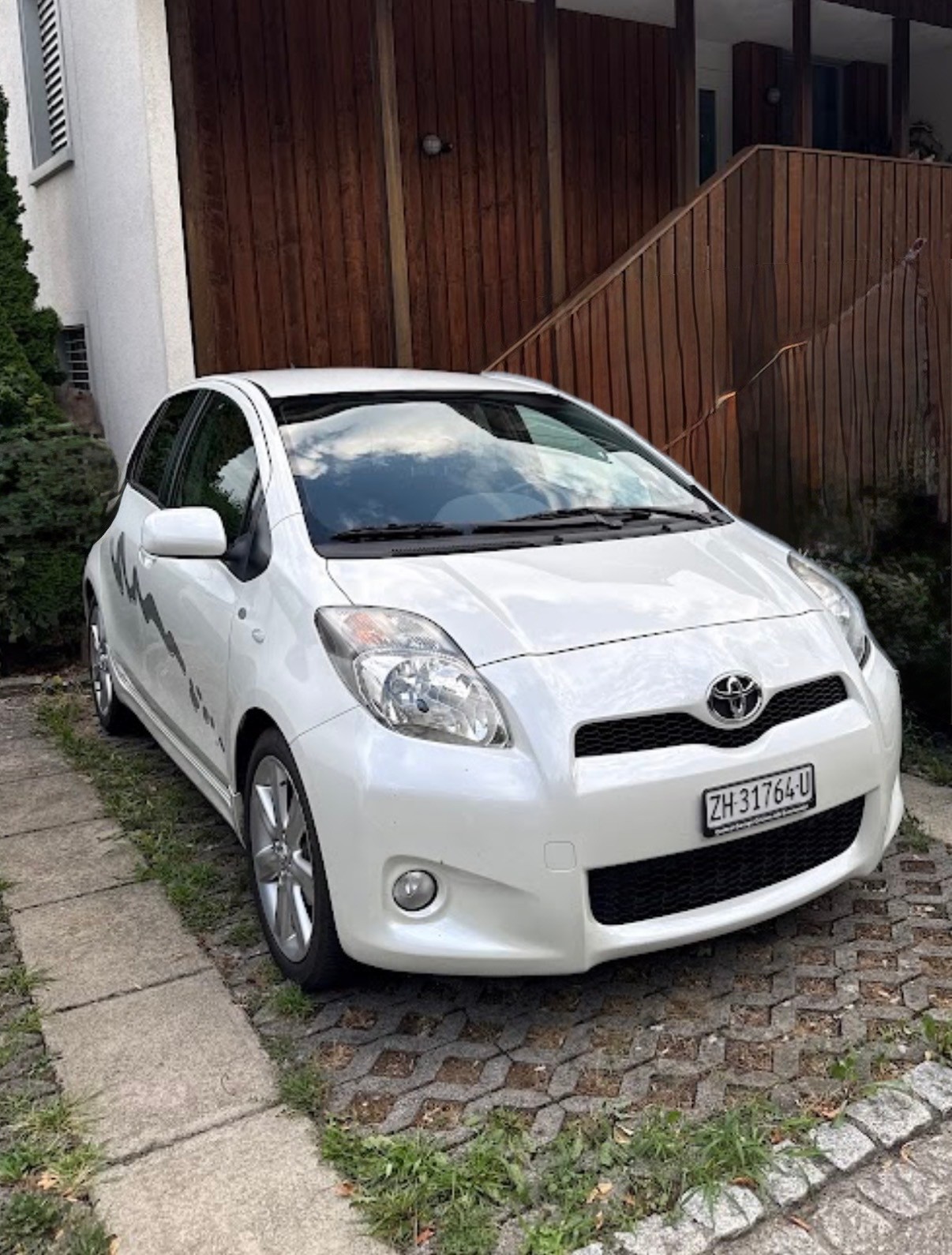 TOYOTA Yaris 1.8 TS *Klimaautomatik *Neue Hinterachse *Frisch ab MFK-image-1