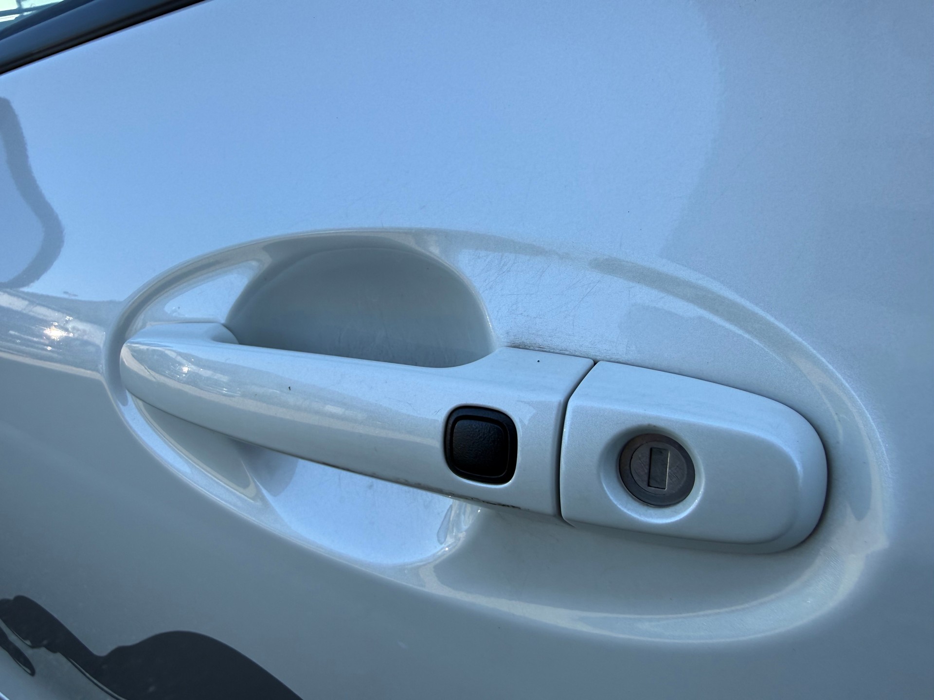 TOYOTA Yaris 1.8 TS *Klimaautomatik *Neue Hinterachse *Frisch ab MF *Isofix-image-7