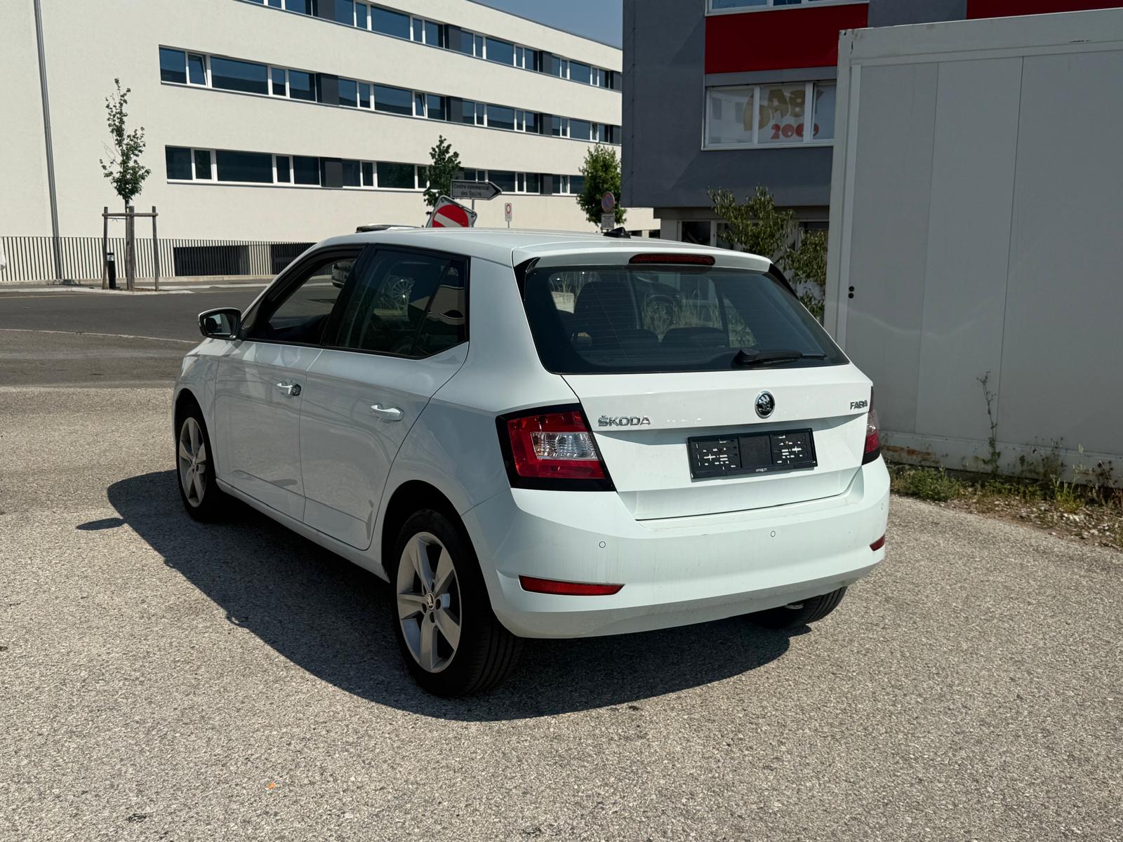 SKODA FABIA-image-1