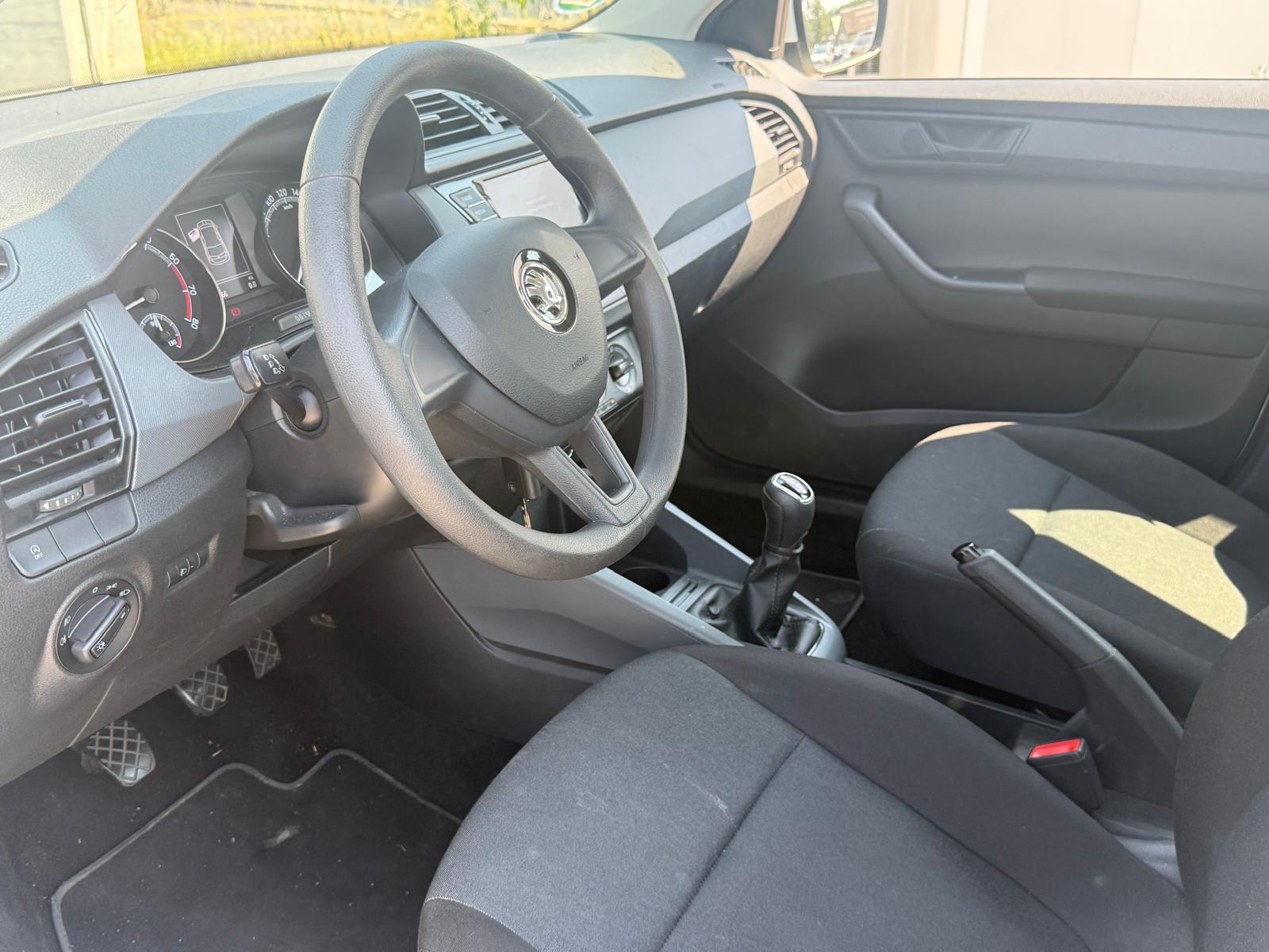 SKODA FABIA-image-8