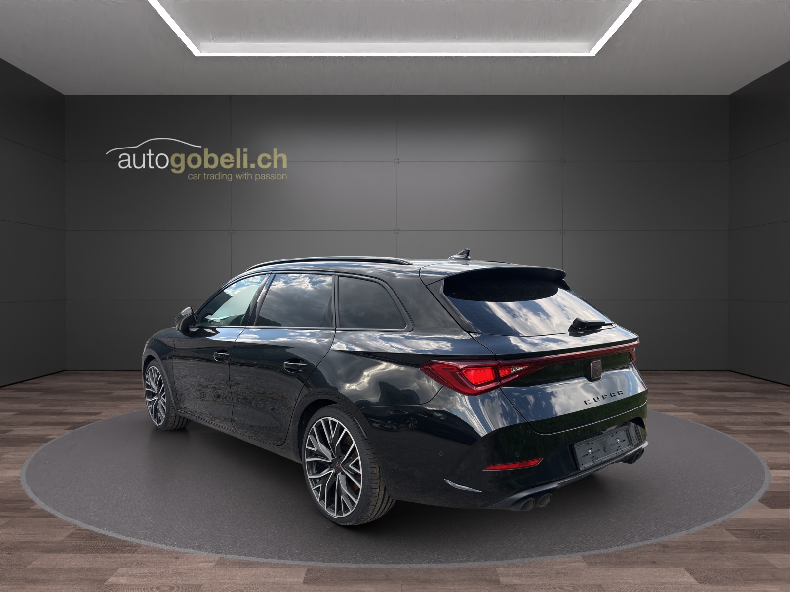 CUPRA LEON ST 2.0 TSI VZ DSG 4Drive-image-1