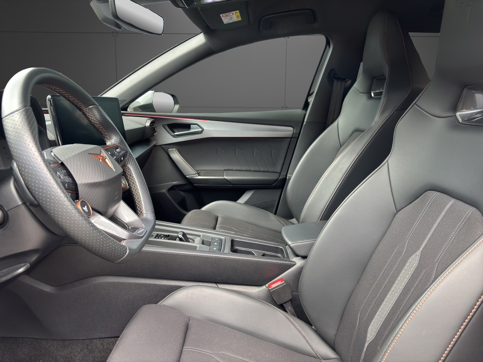 CUPRA LEON ST 2.0 TSI VZ DSG 4Drive-showroom-element-2