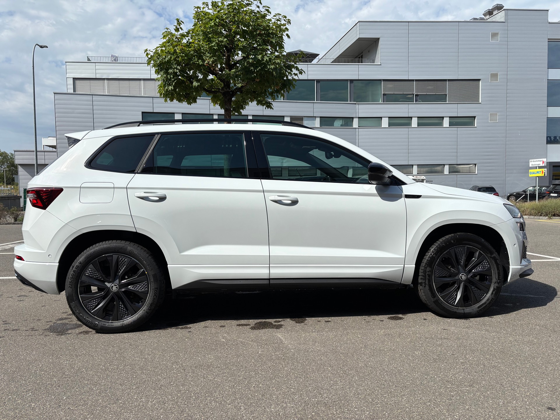 SKODA Karoq 2.0 TSI SportLine 4x4 DSG-image-6