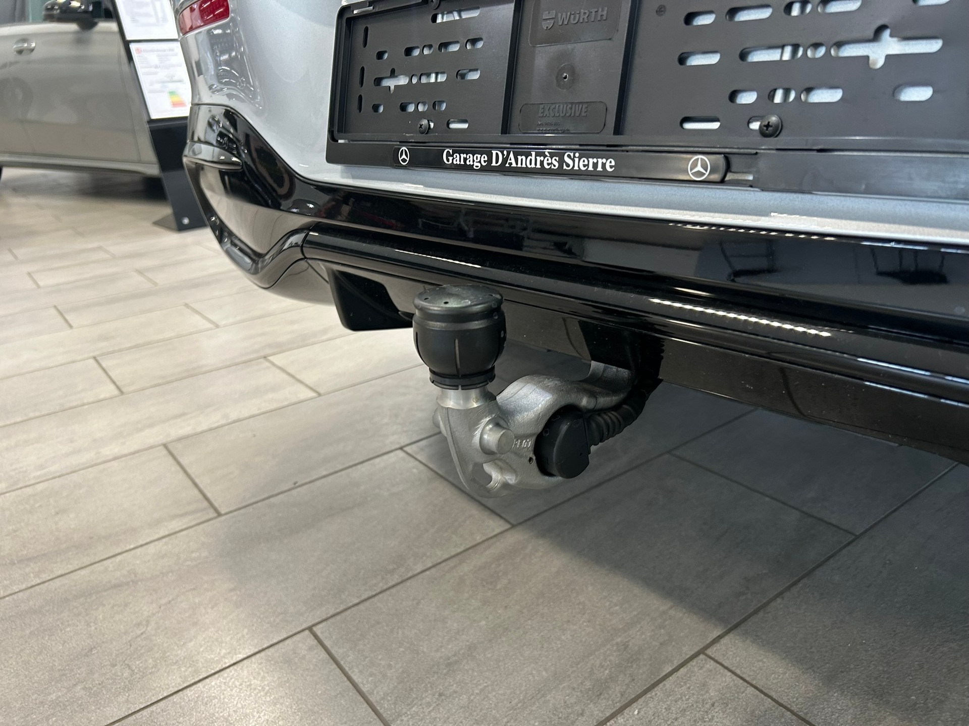 MERCEDES-BENZ GLB 350 EQ 4Matic AMG Line-image-17
