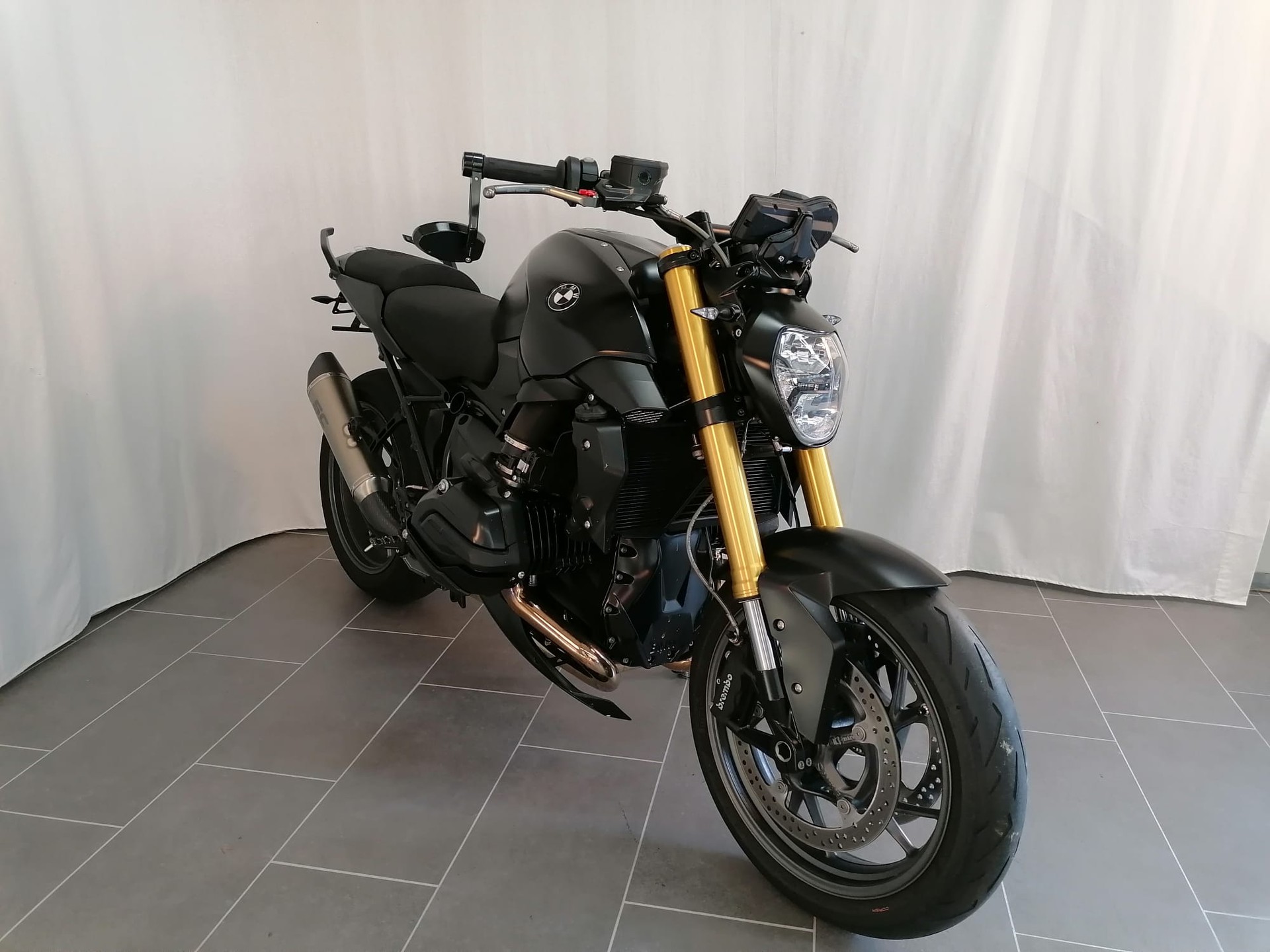 BMW R 1200 R ABS-showroom-element-1