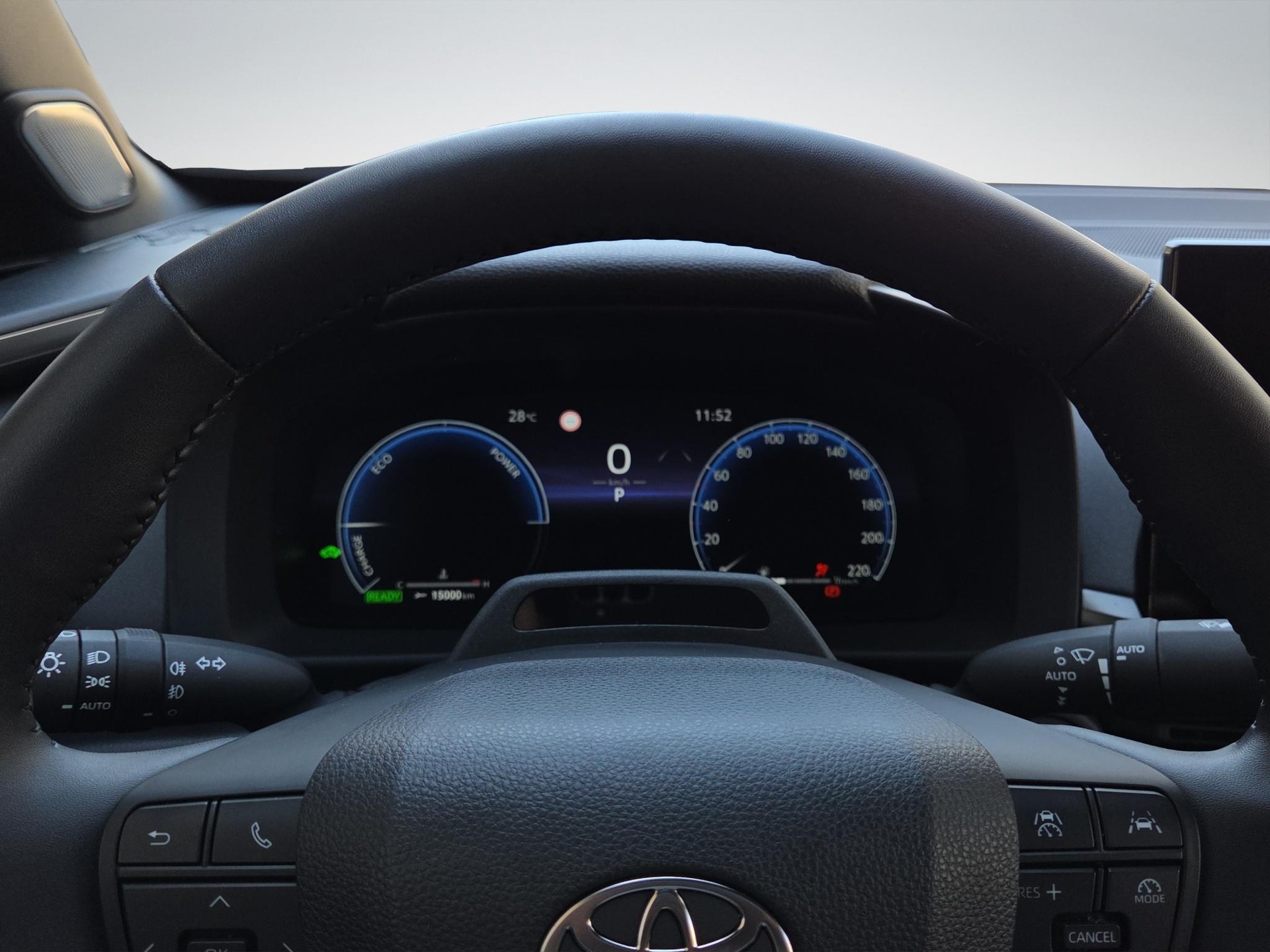 TOYOTA C-HR 2.0 HEV Style 4x4-image-10