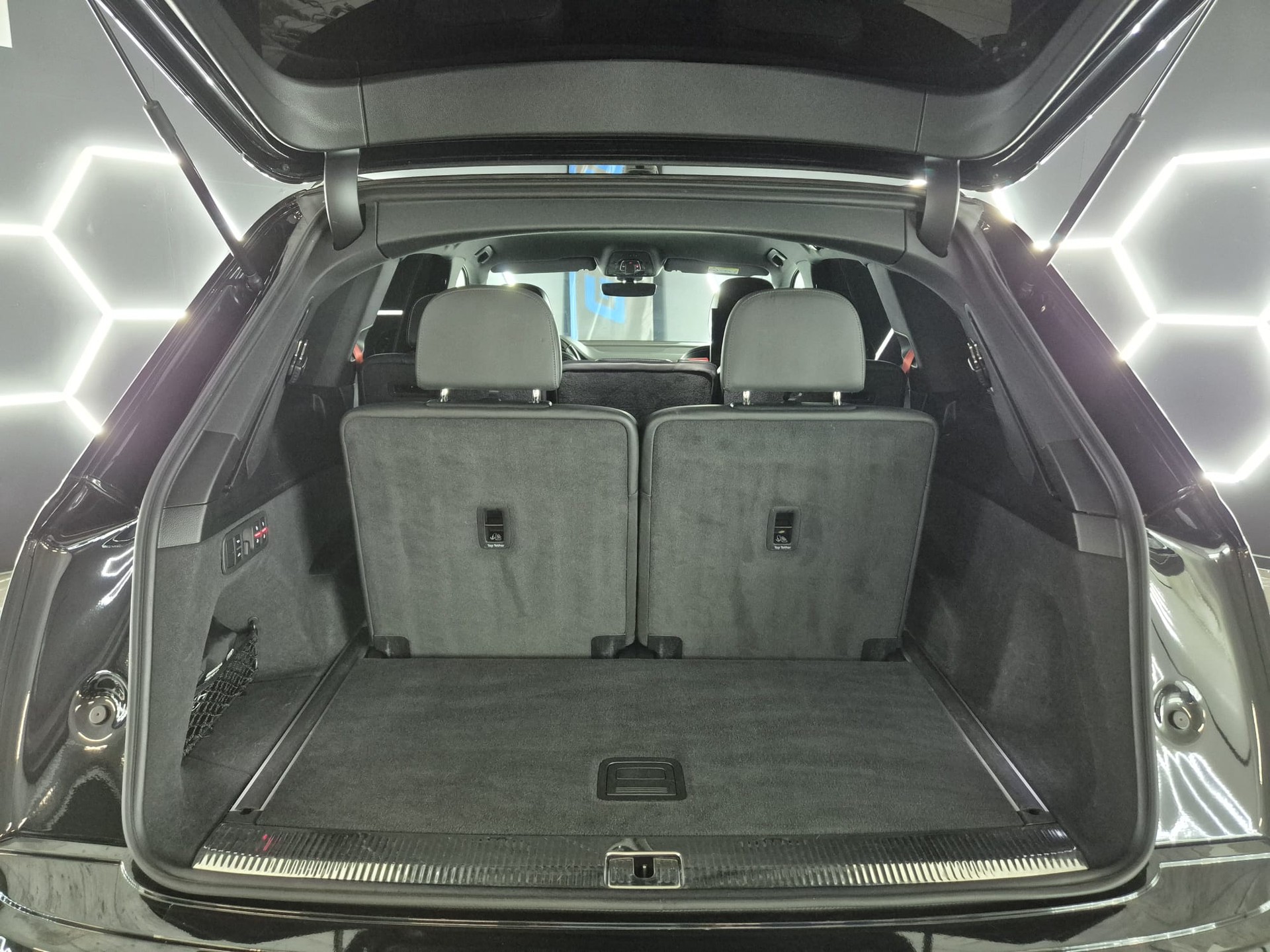 AUDI ABT SQ7 4.0 TDI quattro tiptronic-image-15