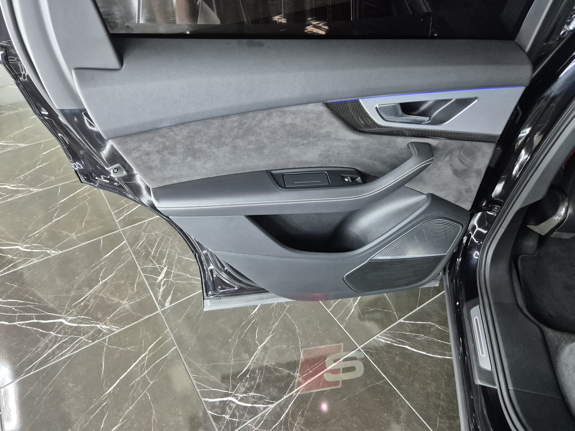 AUDI ABT SQ7 4.0 TDI quattro tiptronic-image-28