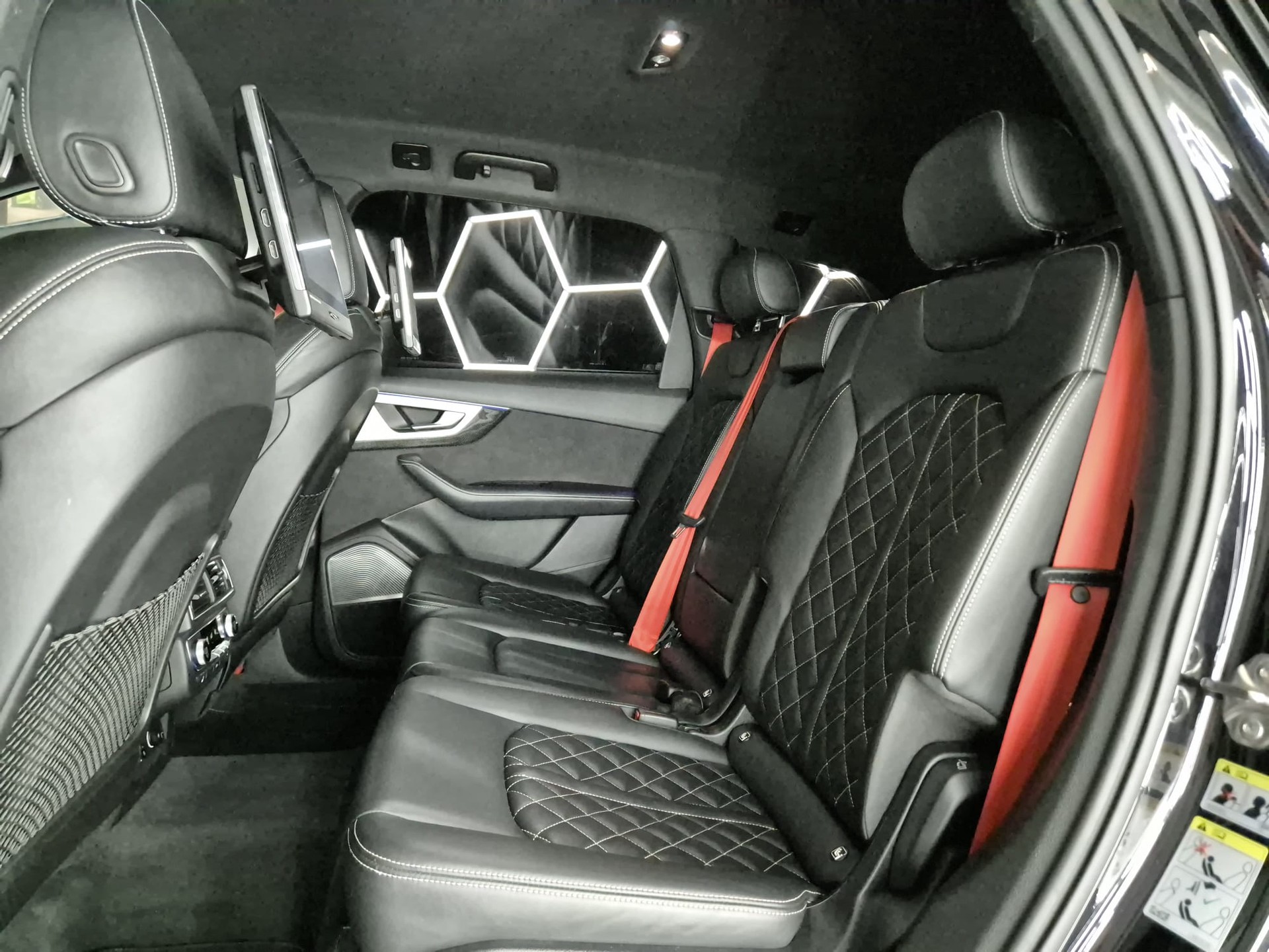 AUDI ABT SQ7 4.0 TDI quattro tiptronic-image-26