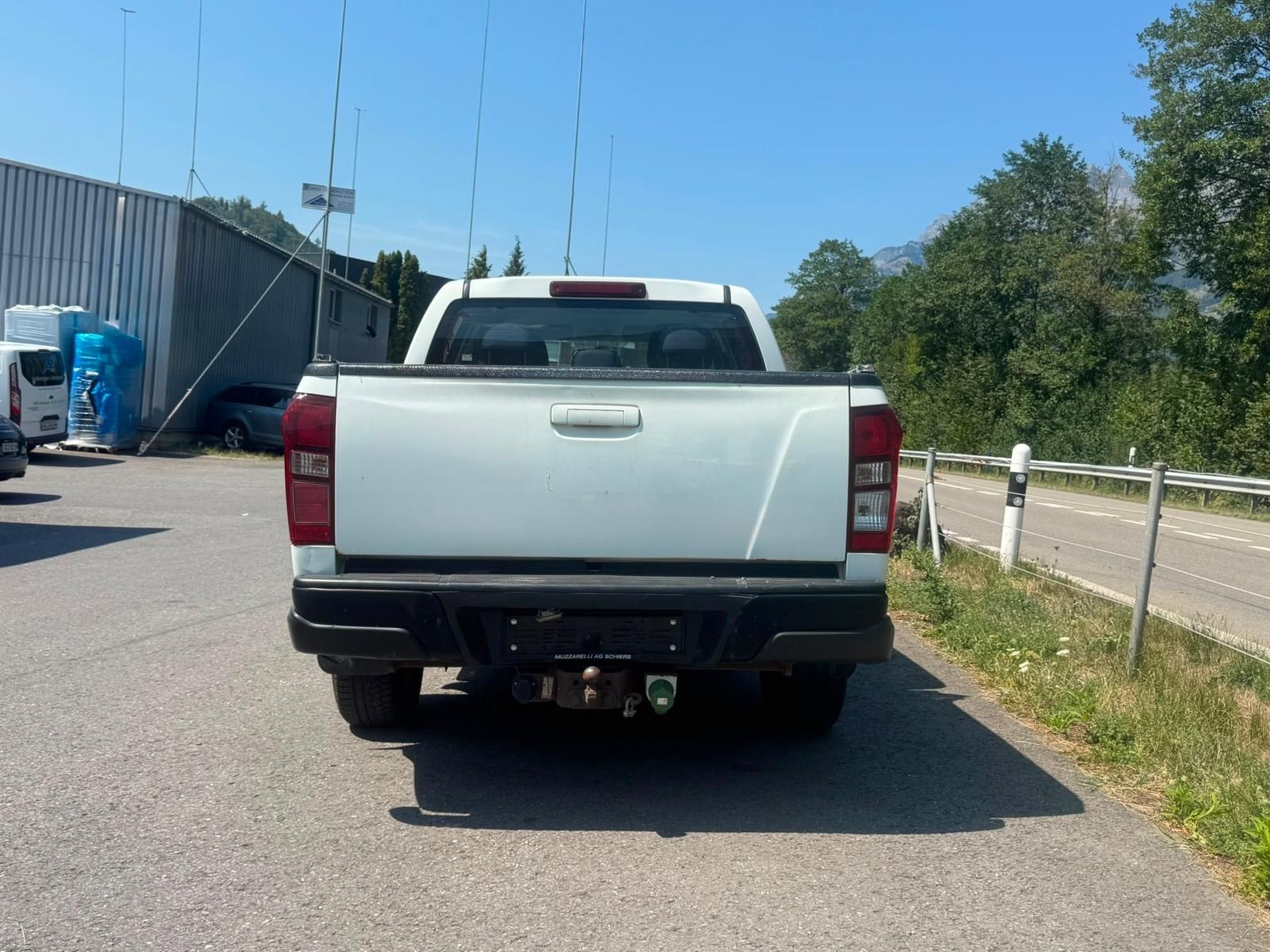 ISUZU D-MAX 2.5 Crew Cab Planet 4x4-image-13