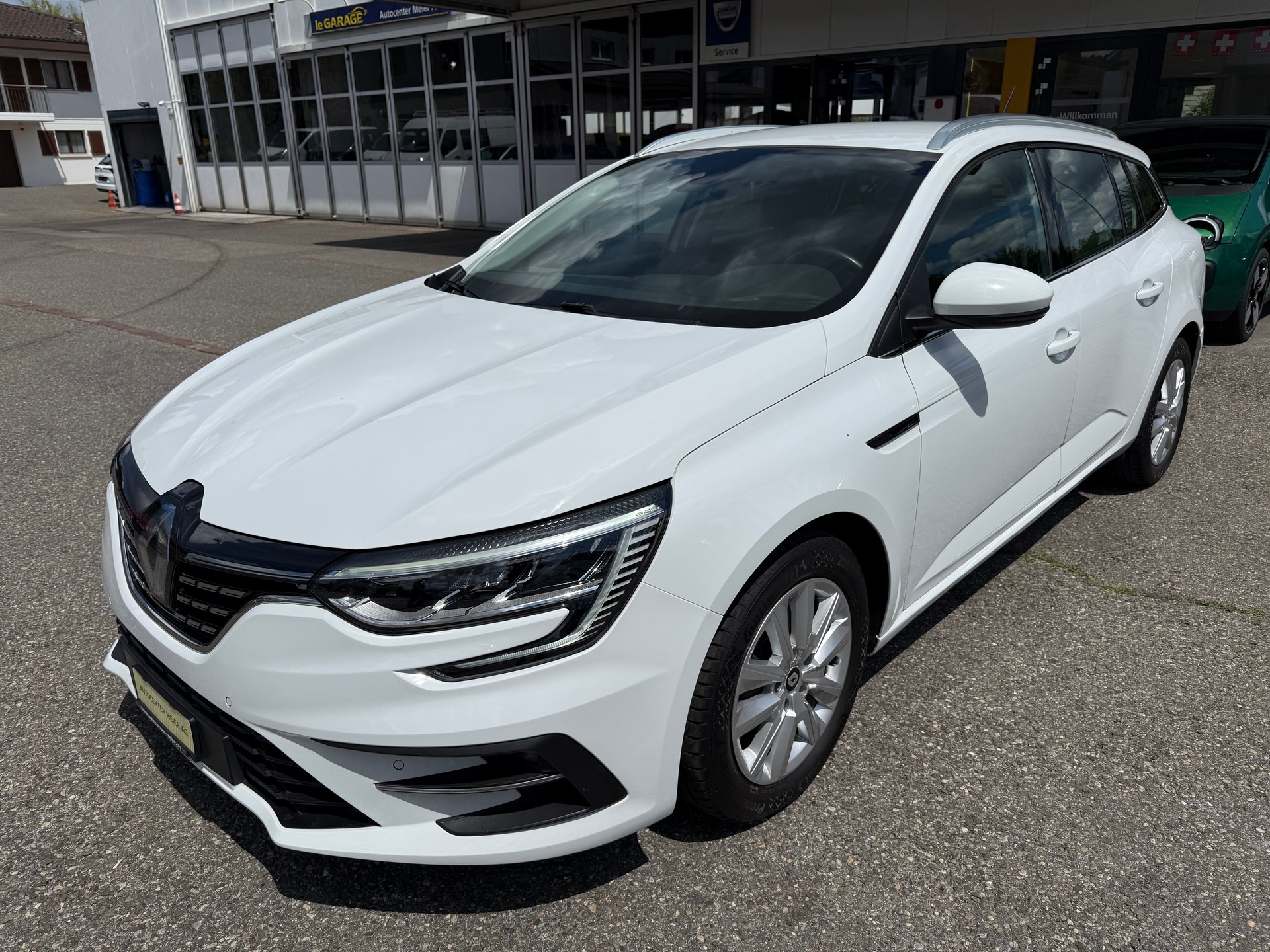 RENAULT Mégane Grandtour 1.5 dCi Business EDC-image-1