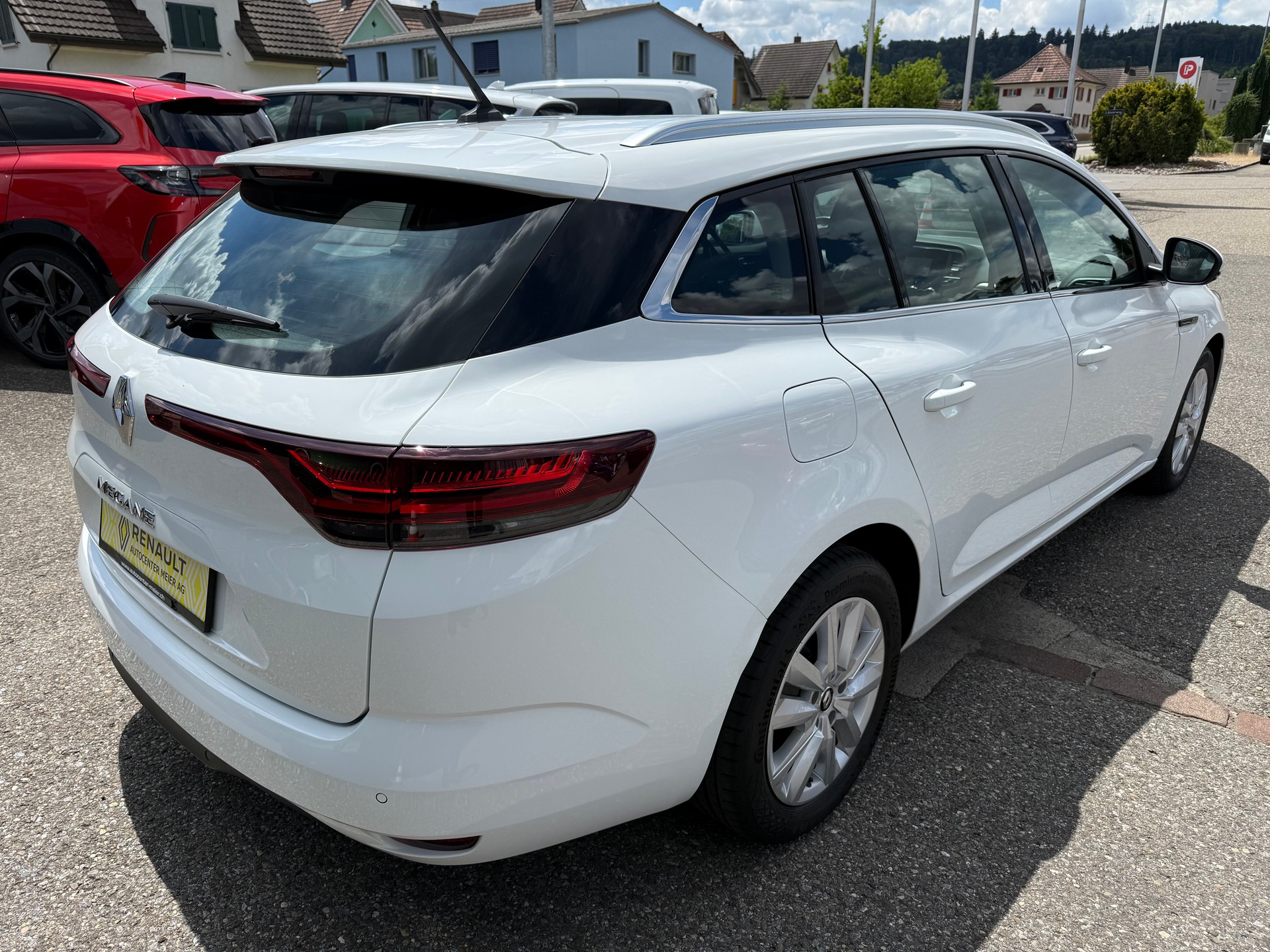 RENAULT Mégane Grandtour 1.5 dCi Business EDC-image-5