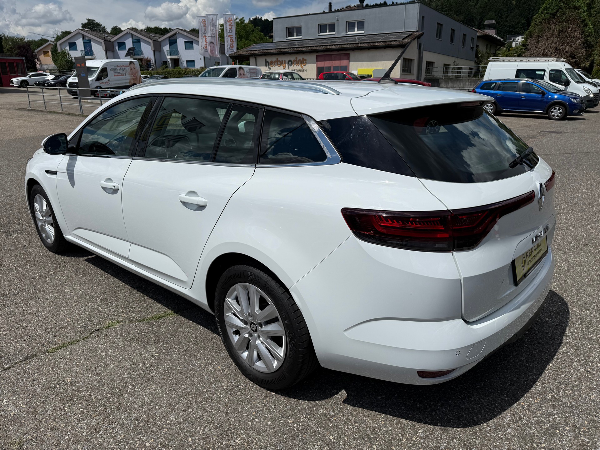 RENAULT Mégane Grandtour 1.5 dCi Business EDC-image-3