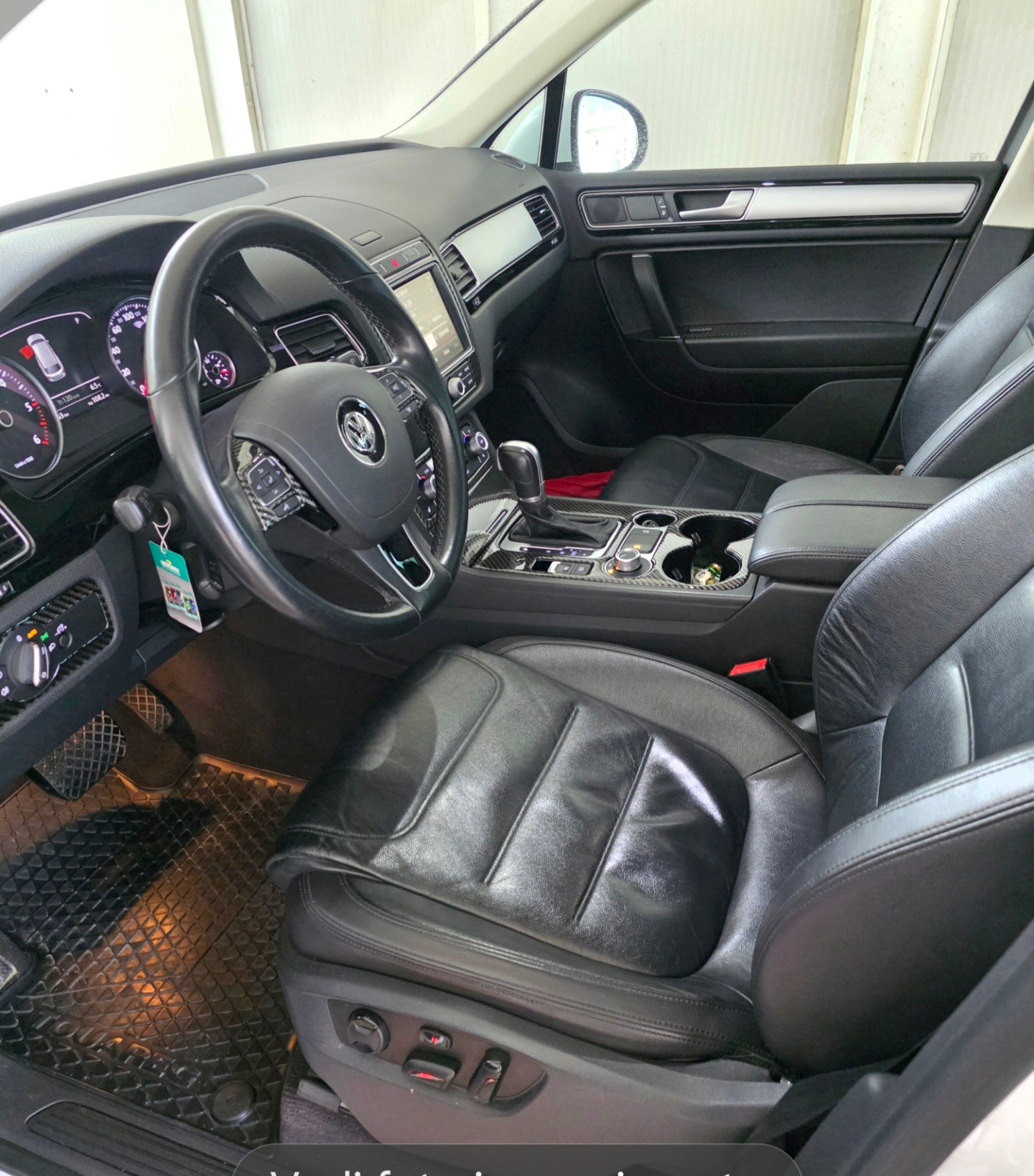 VW TOUAREG-image-2