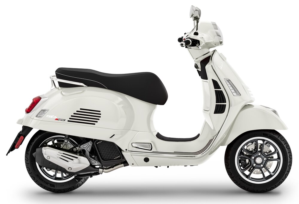 PIAGGIO Vespa GTS Super 125 MY25 E5+ (4 Jahre Garantie)-showroom-element-2