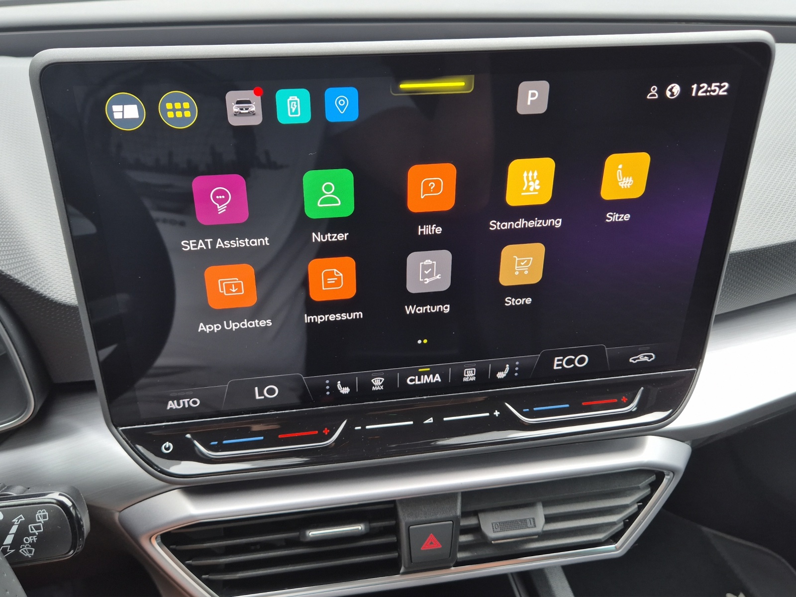 SEAT Leon ST 1.5 eHybrid pHEV DSG FR-image-13