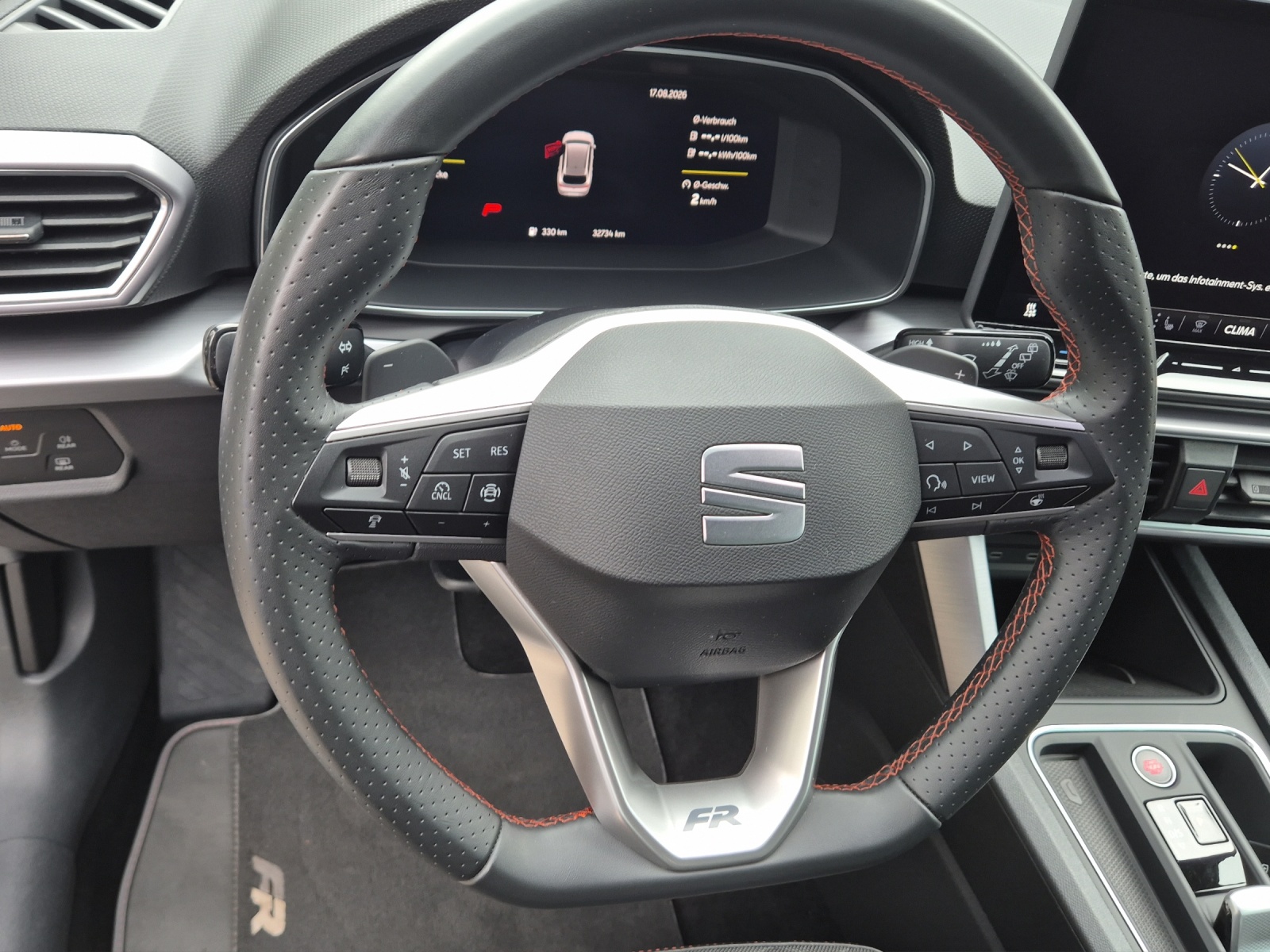 SEAT Leon ST 1.5 eHybrid pHEV DSG FR-image-10