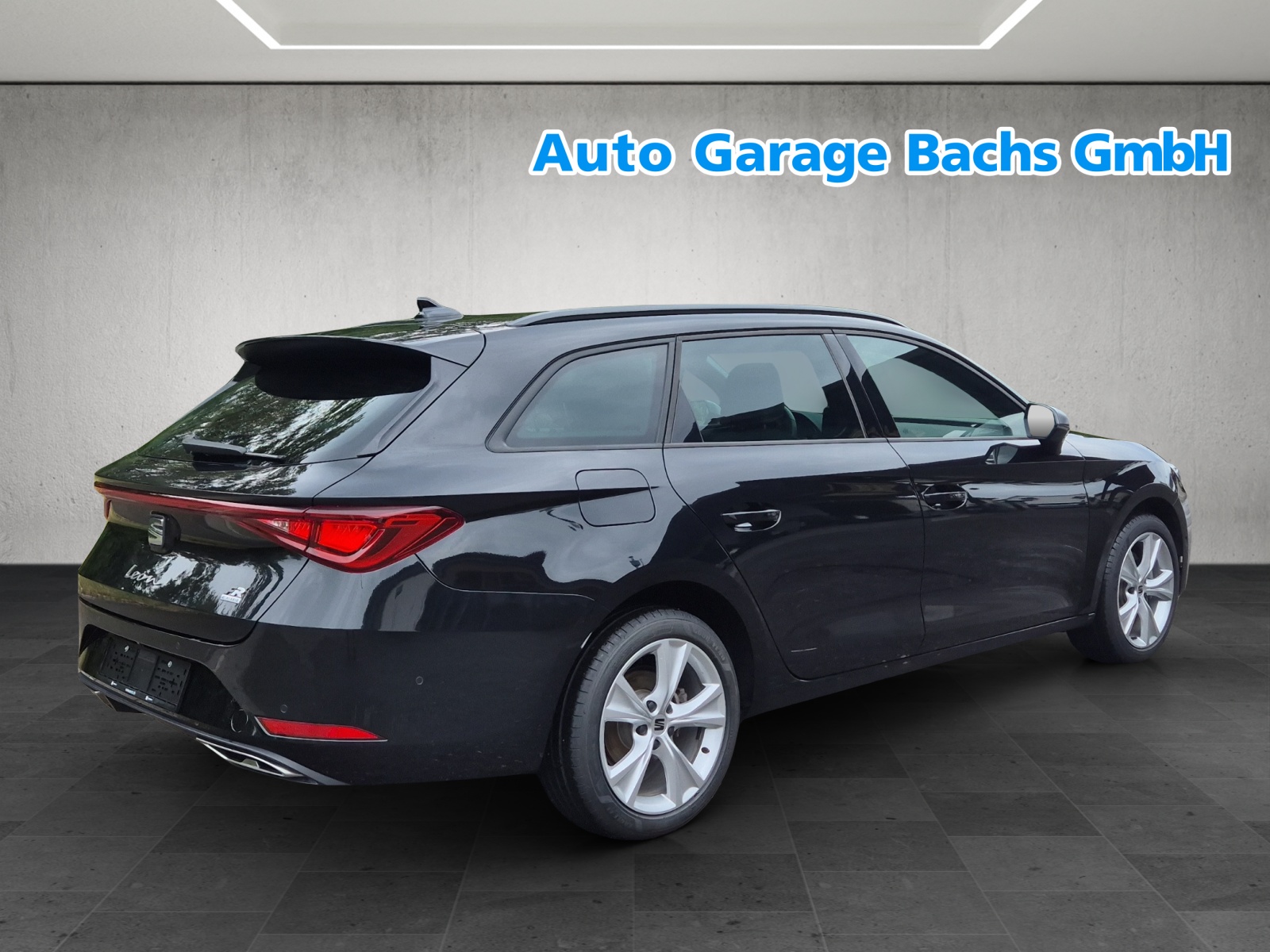 SEAT Leon ST 1.5 eHybrid pHEV DSG FR-image-6