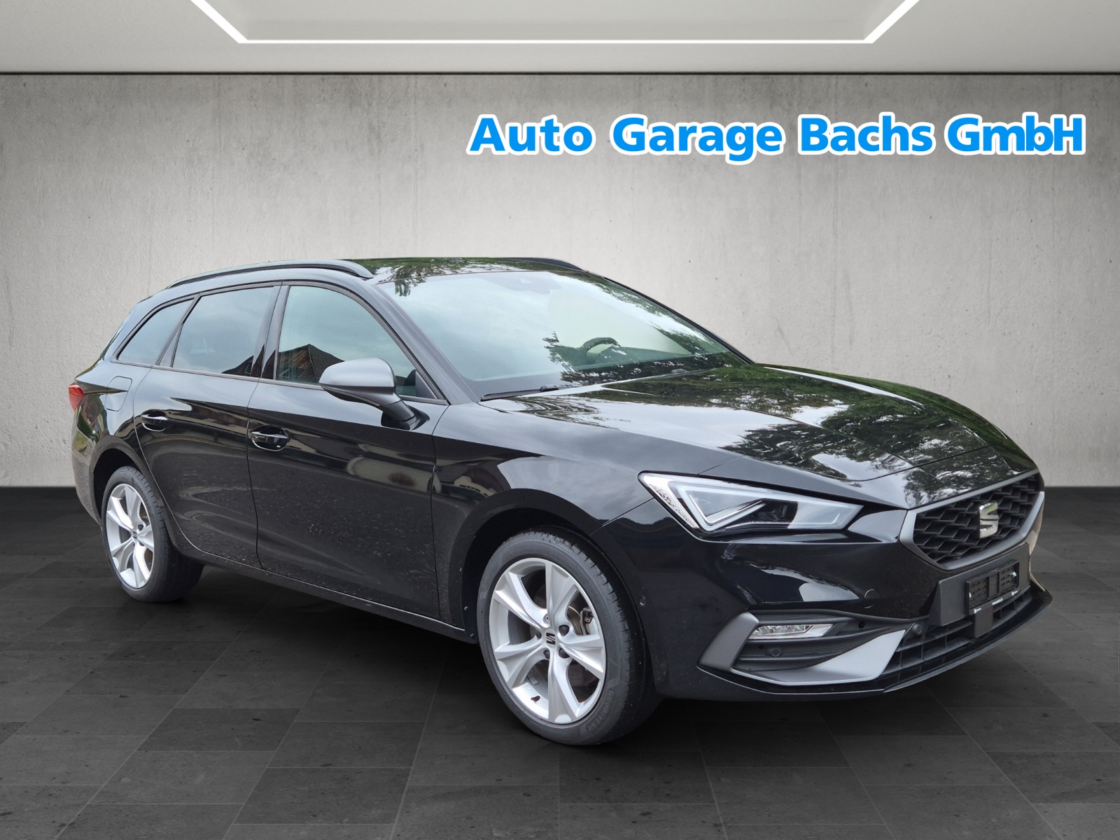 SEAT Leon ST 1.5 eHybrid pHEV DSG FR-image-1