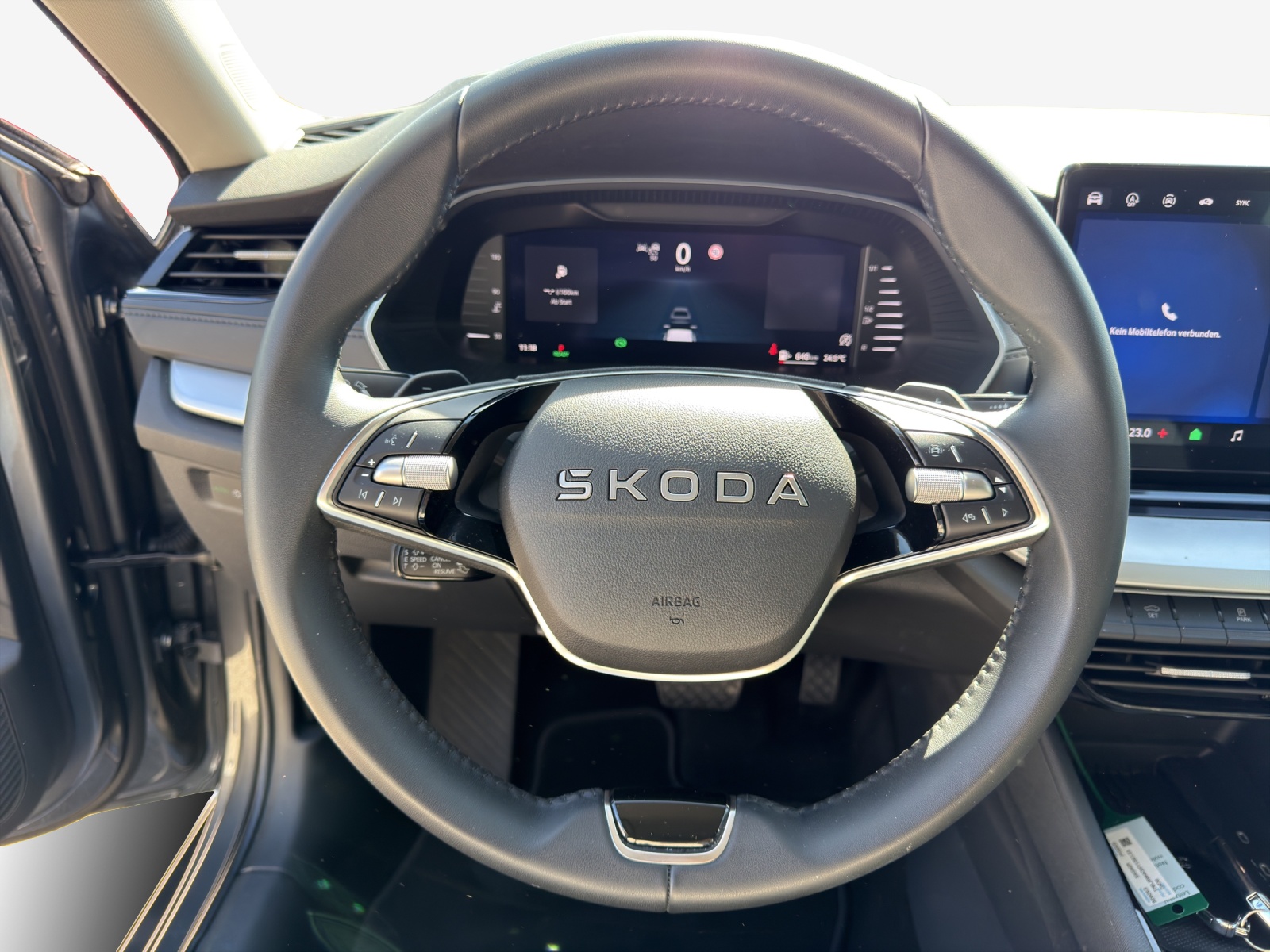 SKODA Octavia Combi 1.5 TSI mHEV DSG Dynamic-image-9