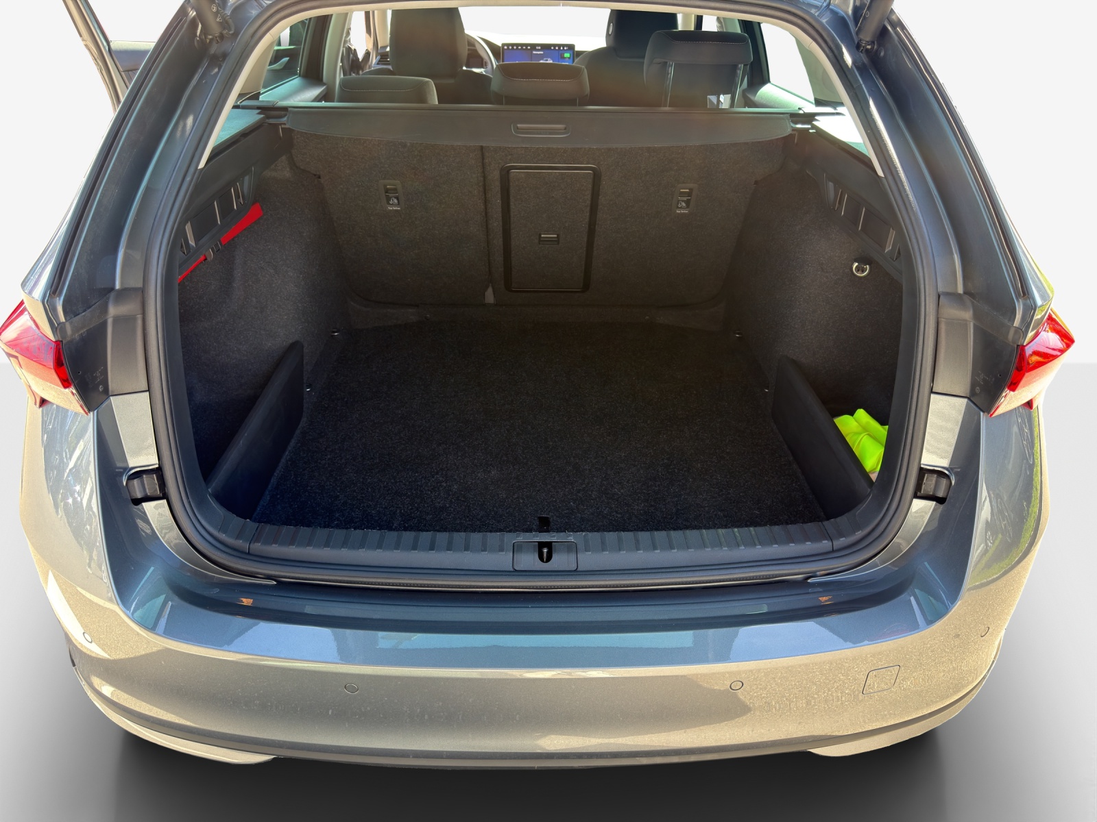 SKODA Octavia Combi 1.5 TSI mHEV DSG Dynamic-image-12