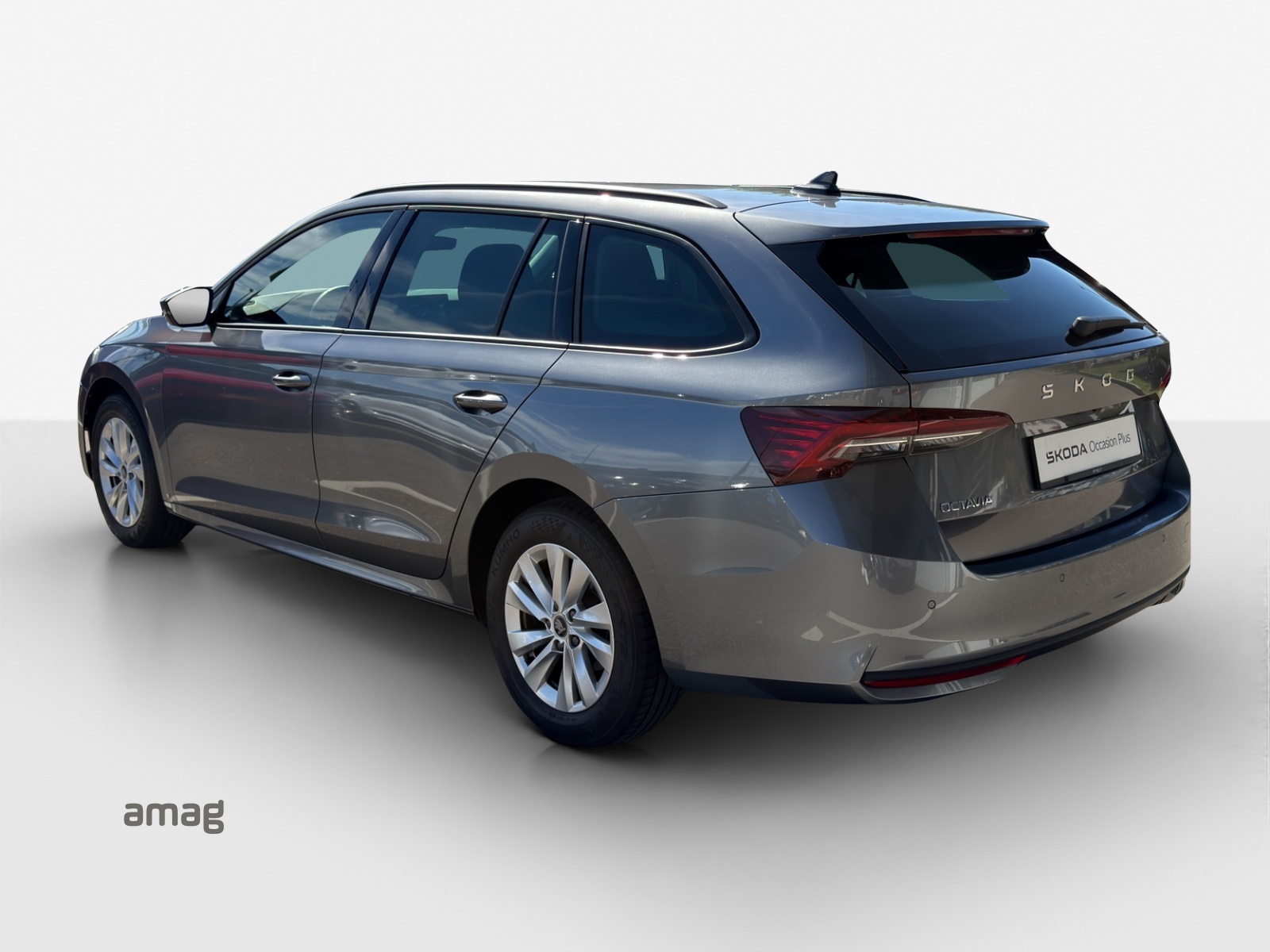 SKODA Octavia Combi 1.5 TSI mHEV DSG Dynamic-image-2