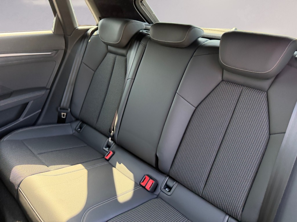 AUDI A3 Sportback 35 TFSI advanced Attraction S-tronic-image-15