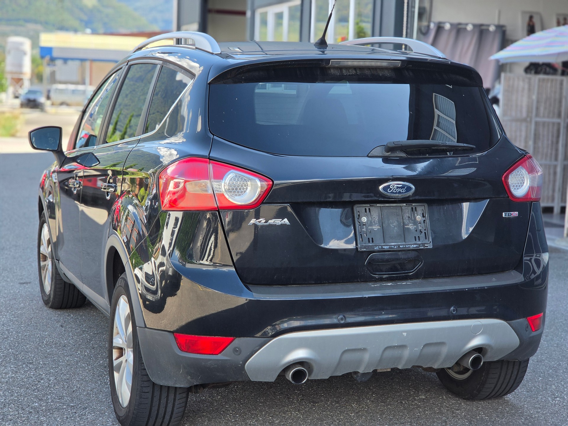 FORD Kuga 2.0 TDCi Titanium 4WD PowerShift-image-4