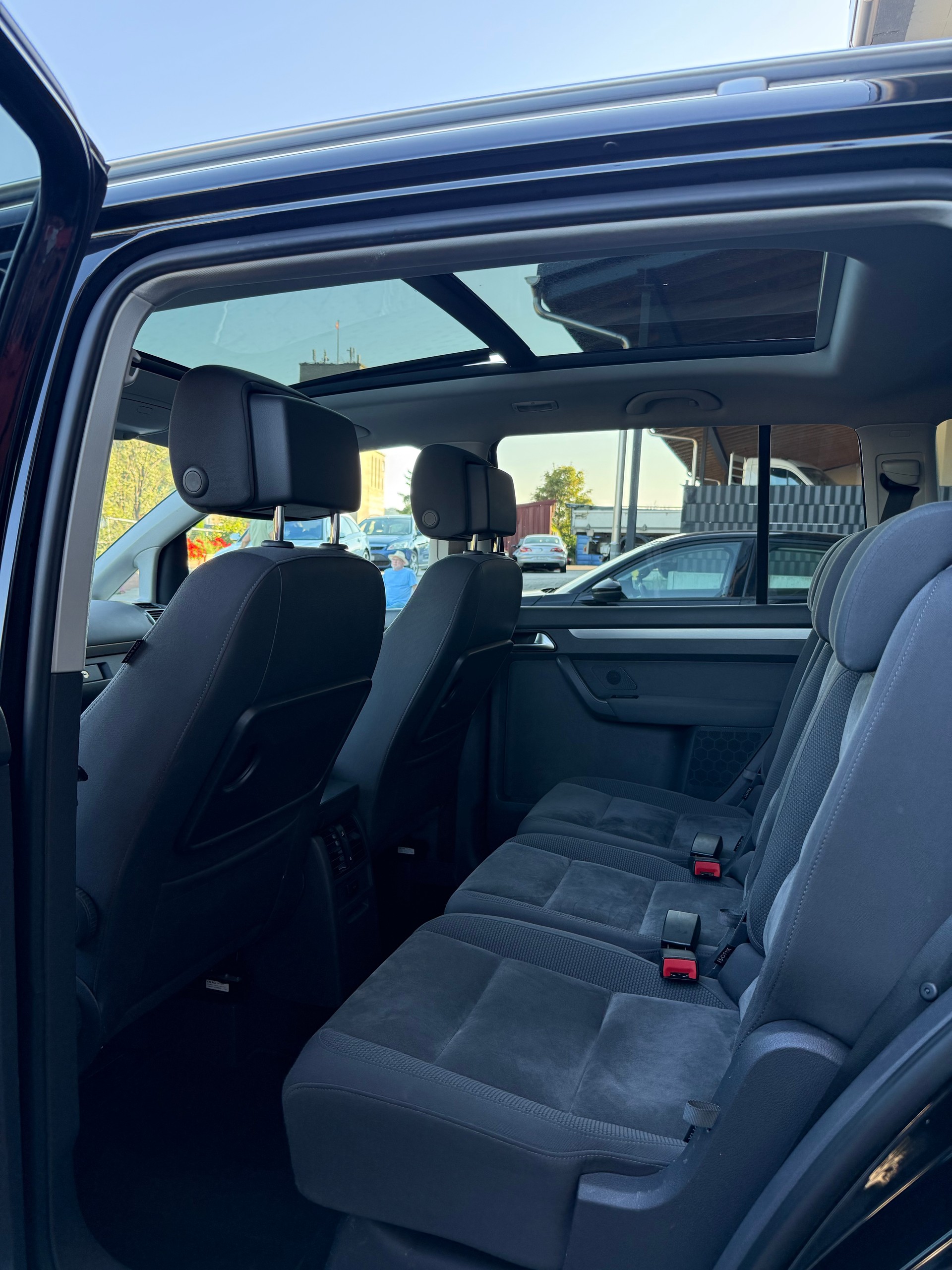 VW 2.0 TDI BlueMT Design DSG-image-4