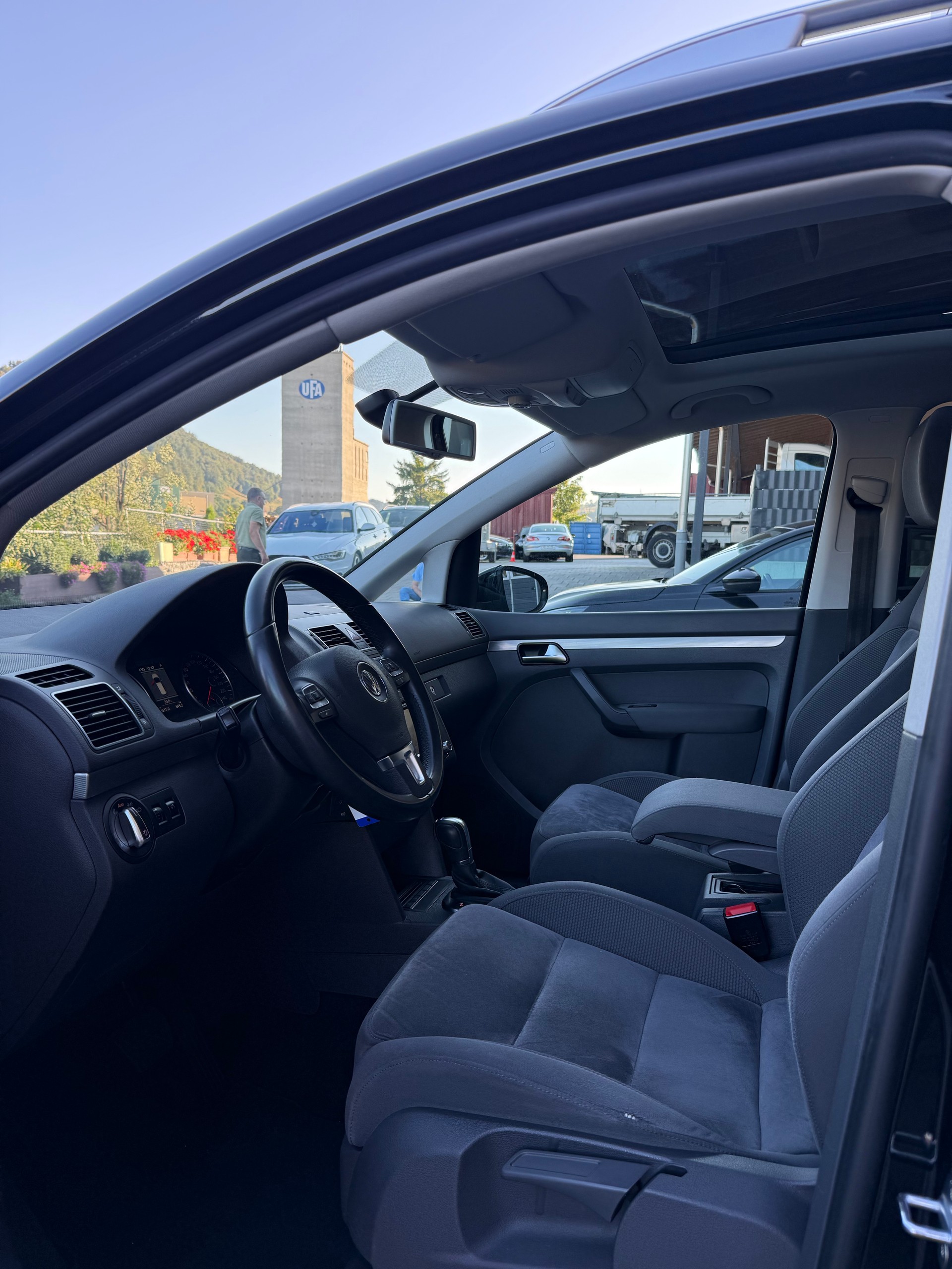 VW 2.0 TDI BlueMT Design DSG-image-3