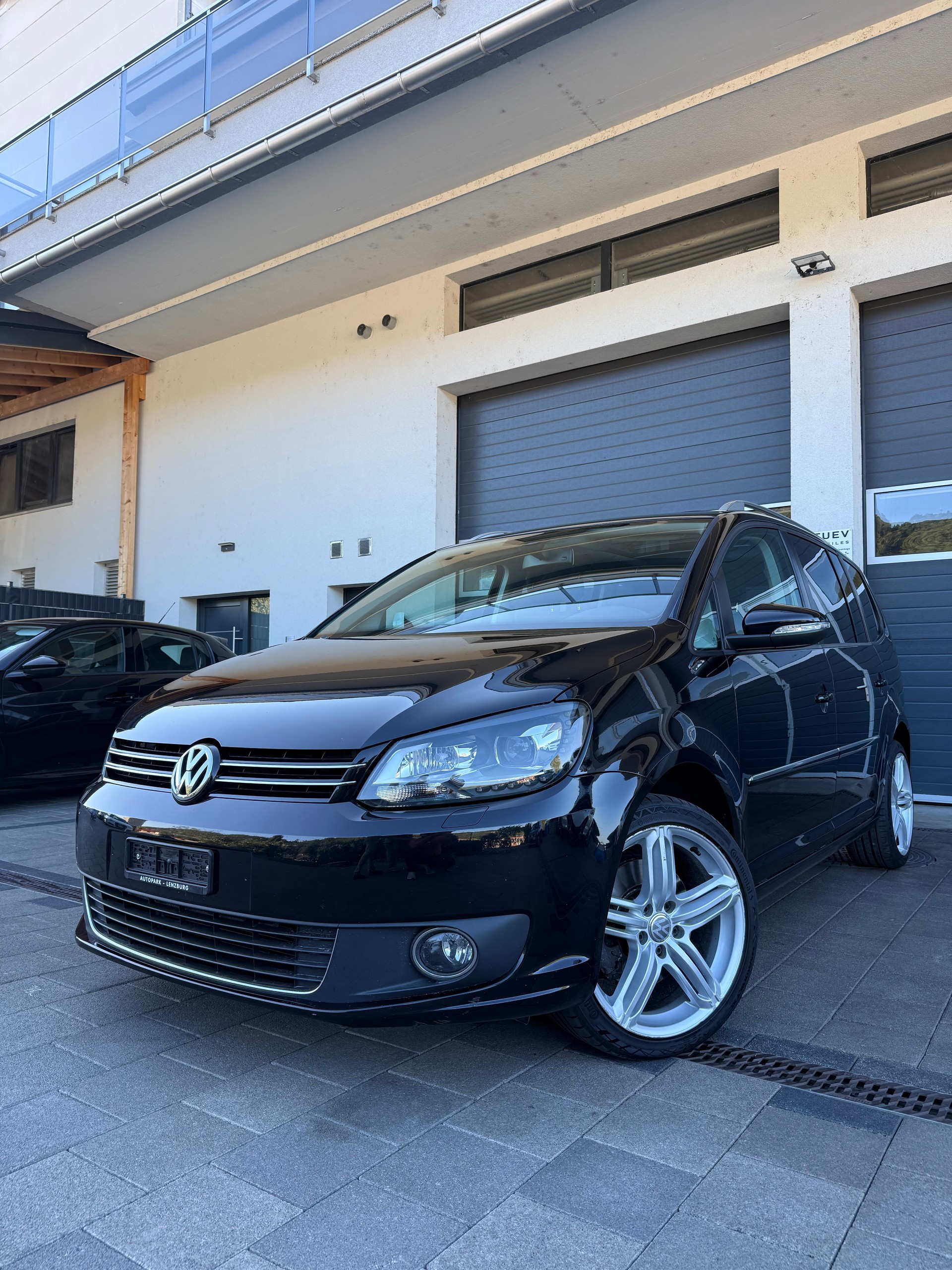VW 2.0 TDI BlueMT Design DSG-image-0