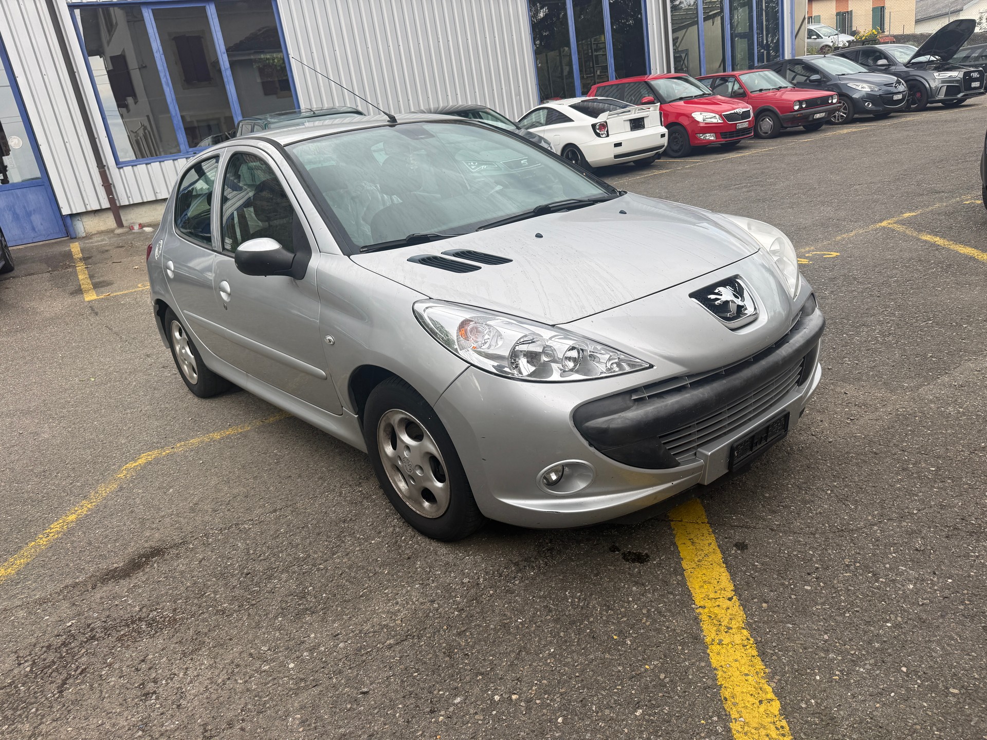 PEUGEOT 206+ 1.4 Trendy-image-1