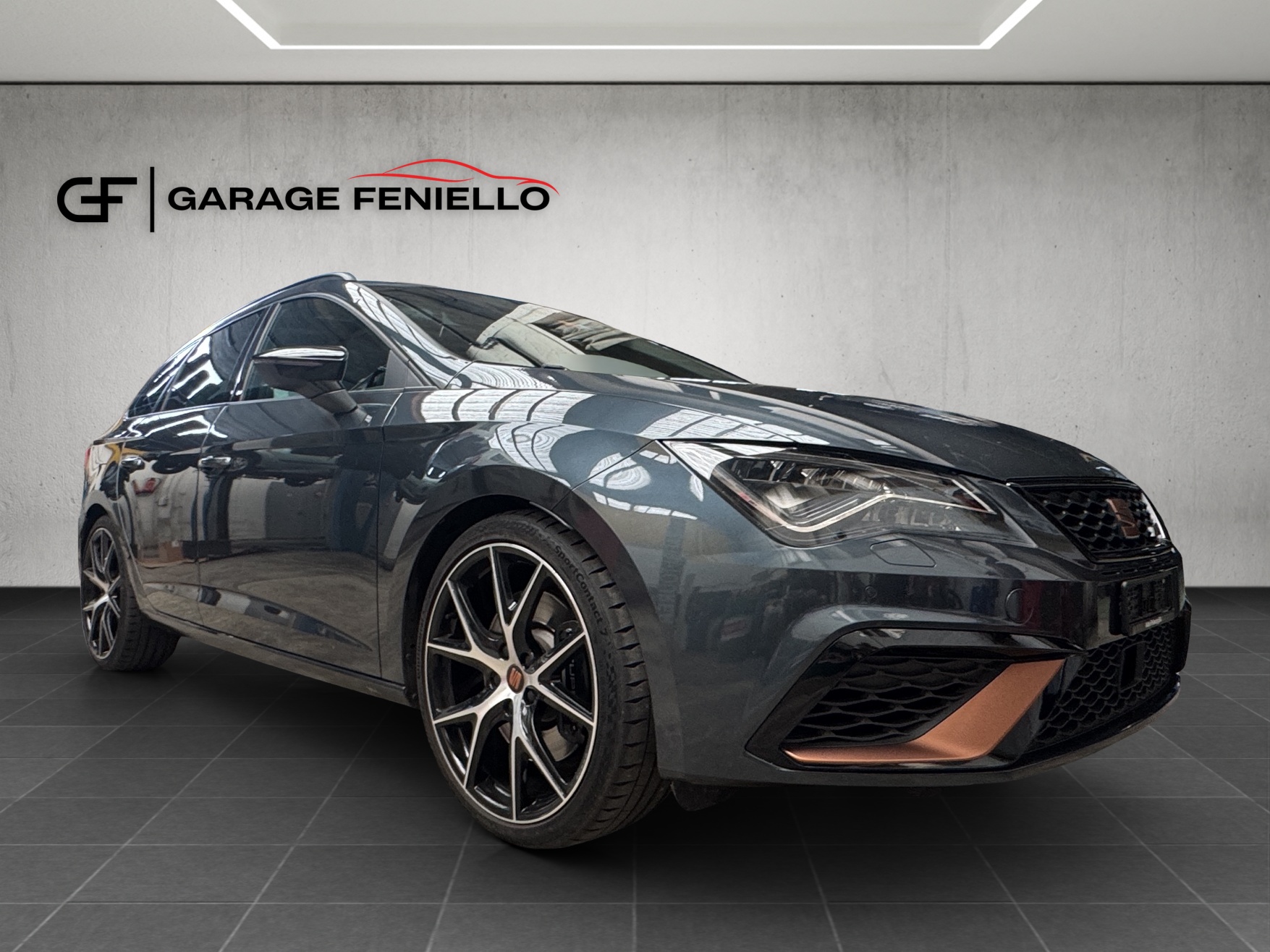 SEAT Leon ST 2.0 TSI Cupra 300 4 Drive DSG-image-2
