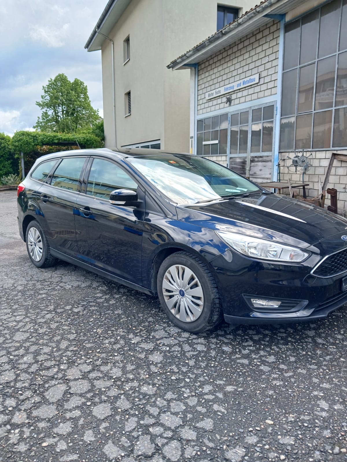 FORD Focus 1.0 SCTi Trend-image-1