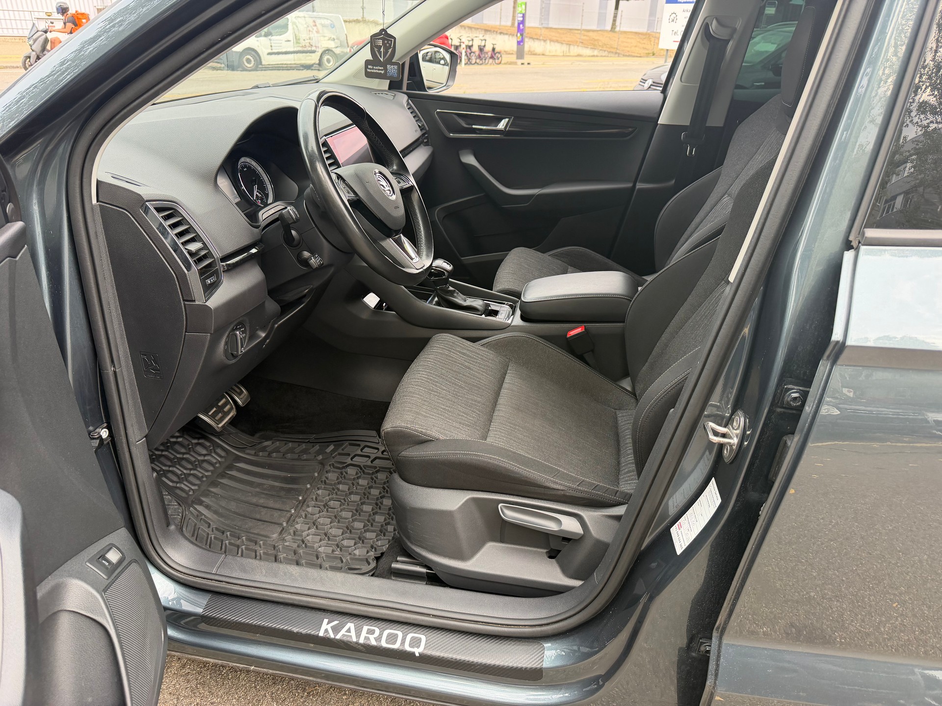 SKODA Karoq 2.0 TDI Drive 4x4 DSG-image-10
