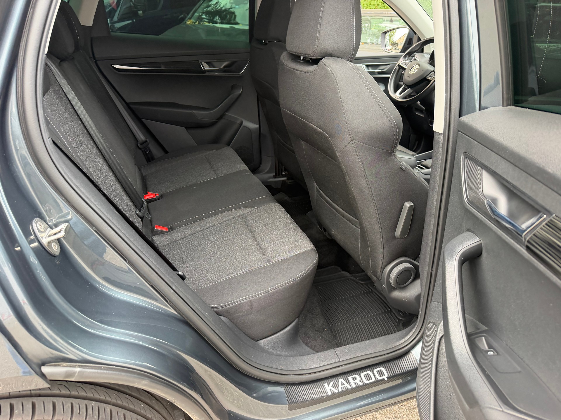 SKODA Karoq 2.0 TDI Drive 4x4 DSG-image-12