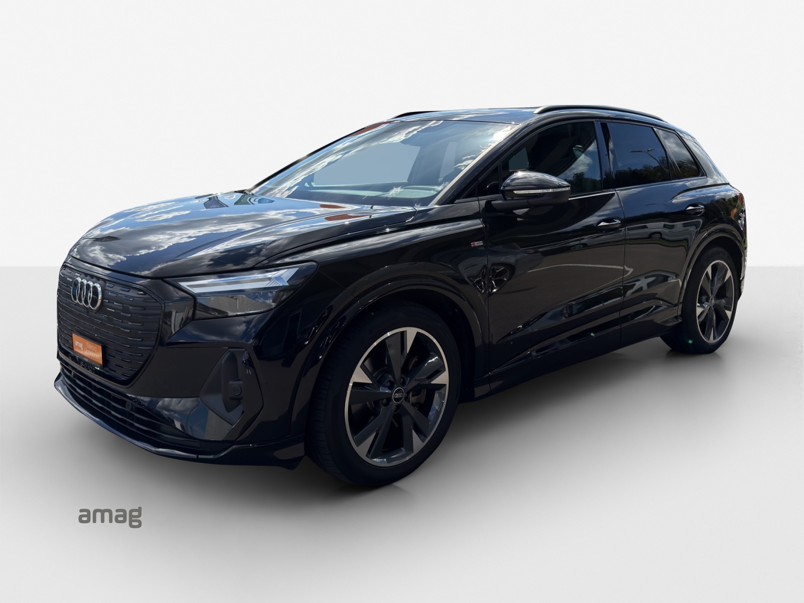 AUDI Q4 e-tron 40-image-0