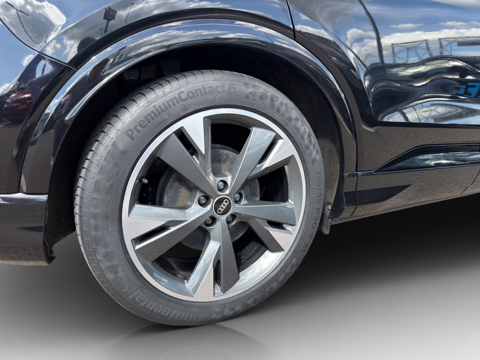 AUDI Q4 e-tron 40-image-13