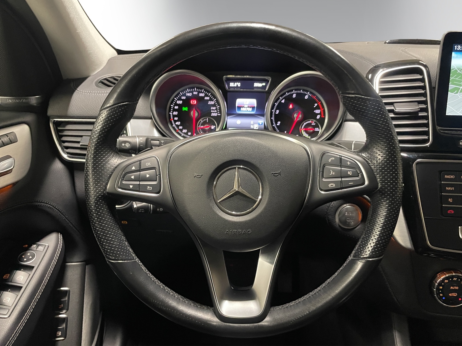 MERCEDES-BENZ GLE 500 e 4Matic 7G-Tronic-image-13