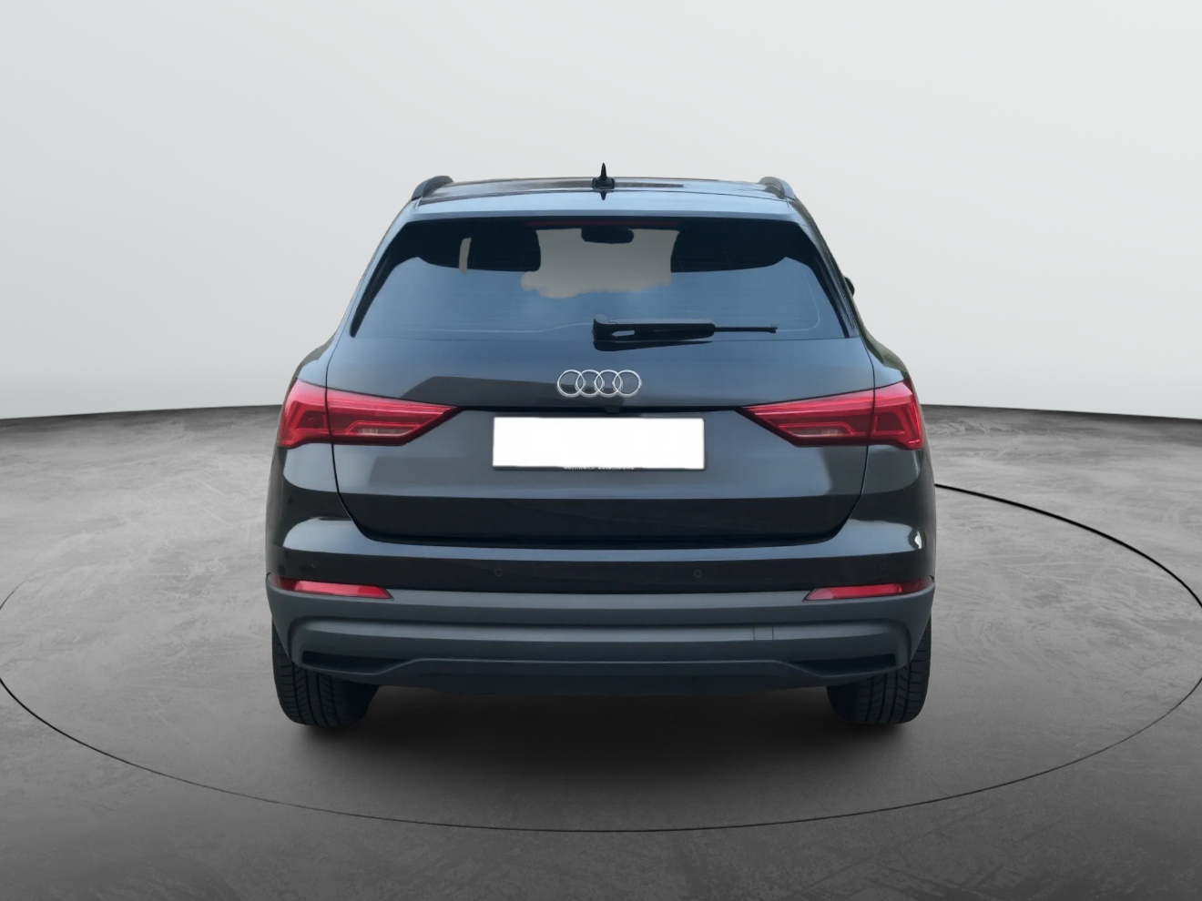 AUDI Q3 35 TFSI Attraction S-tronic-image-3