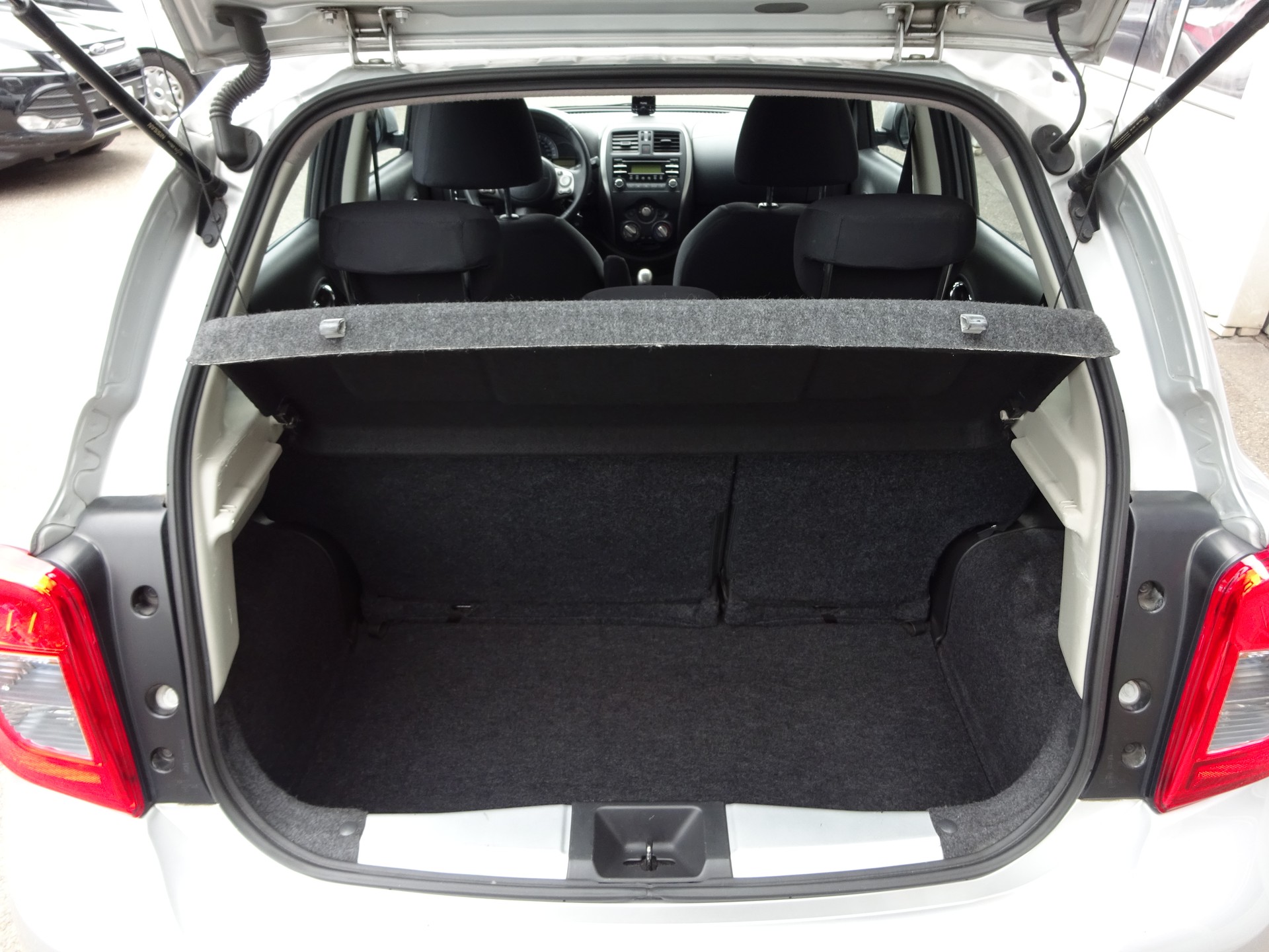 NISSAN Micra 1.2 tekna-image-10